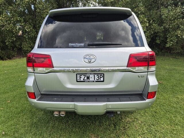 2021 Toyota Landcruiser VX in Silver