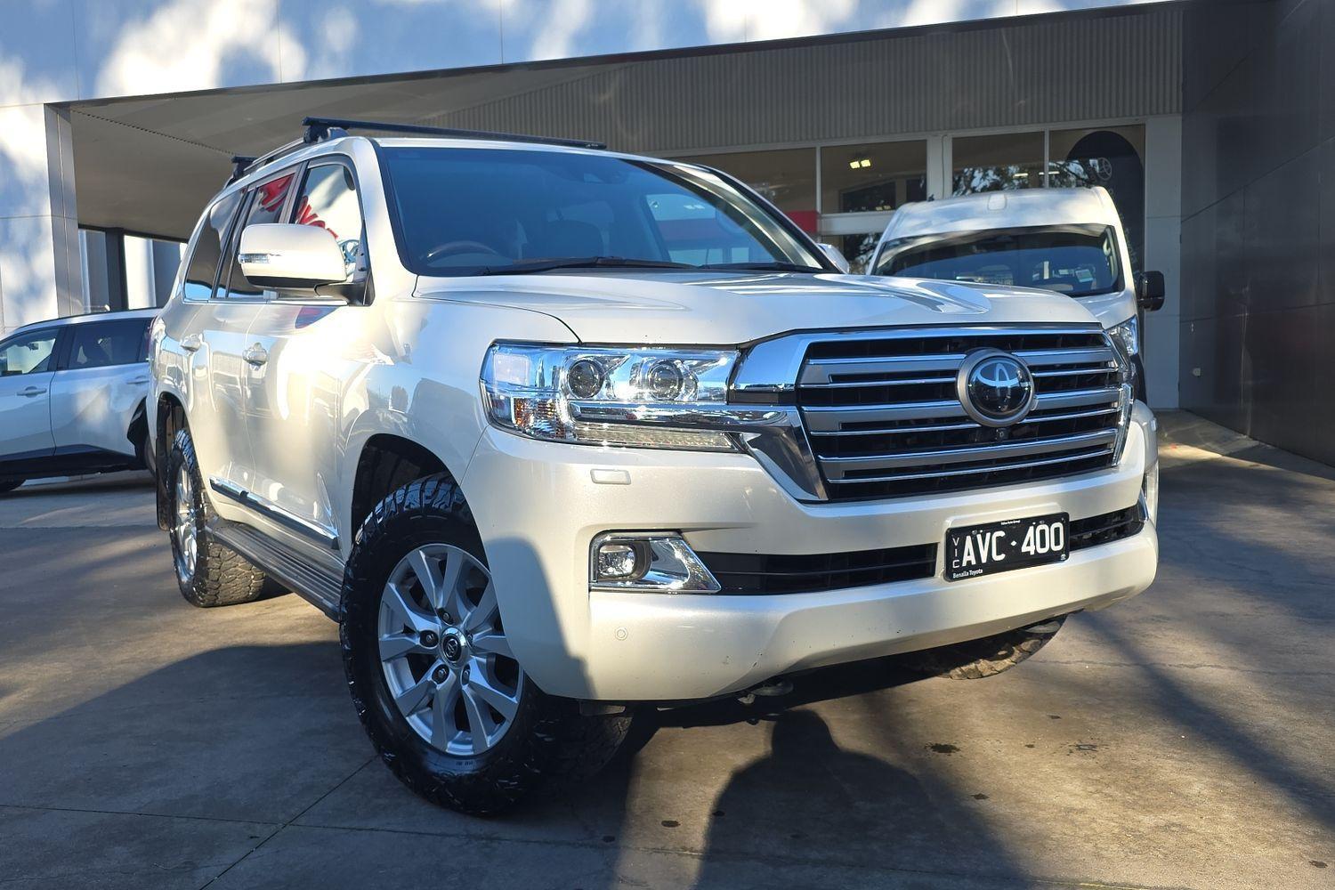 2018 Toyota Landcruiser Sahara in White