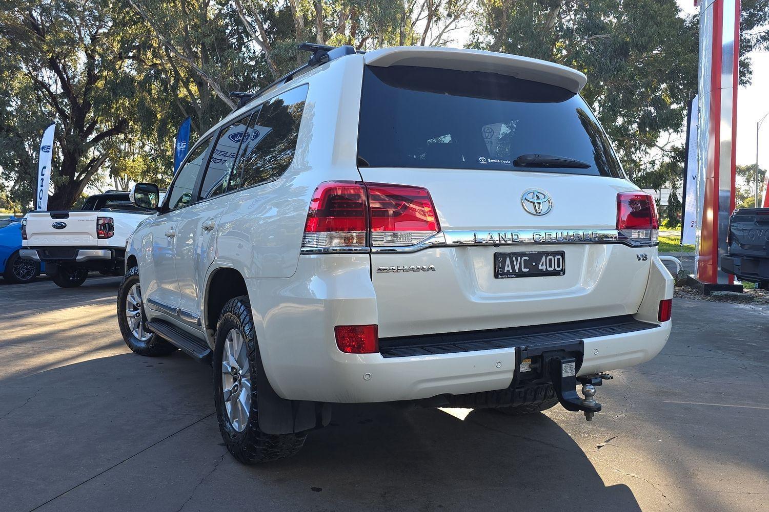 2018 Toyota Landcruiser Sahara in White