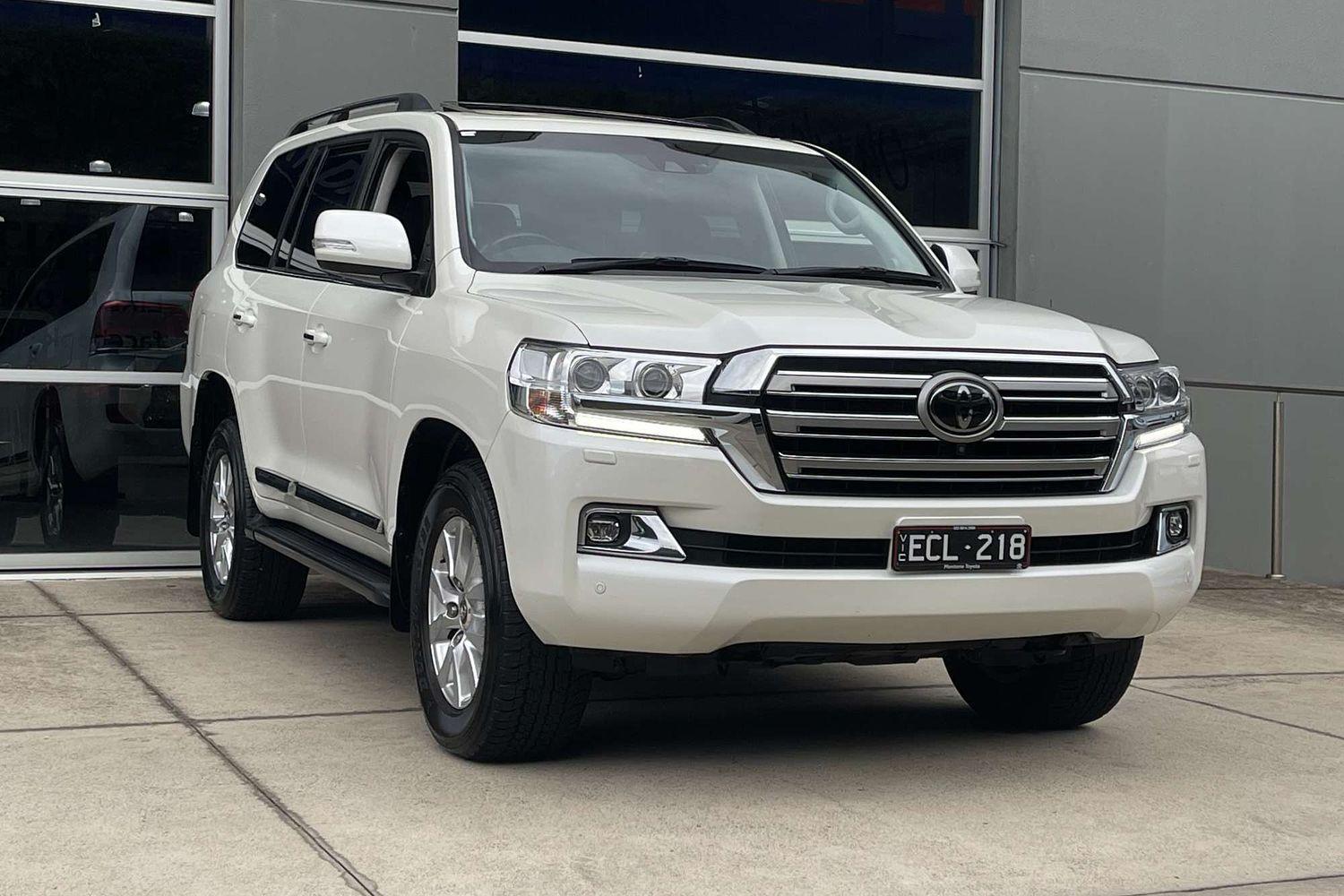 2020 Toyota Landcruiser Sahara in White