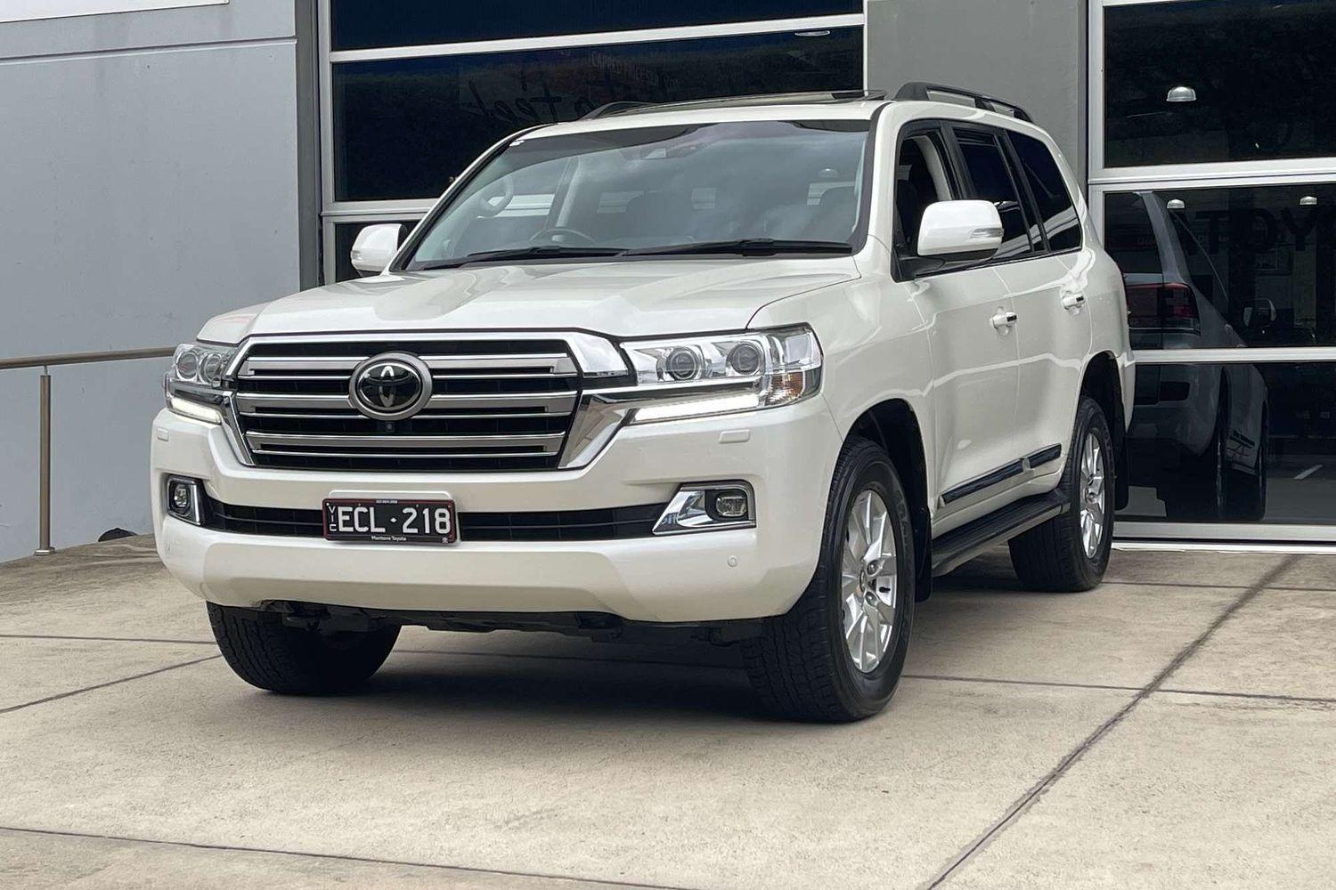 2020 Toyota Landcruiser Sahara in White