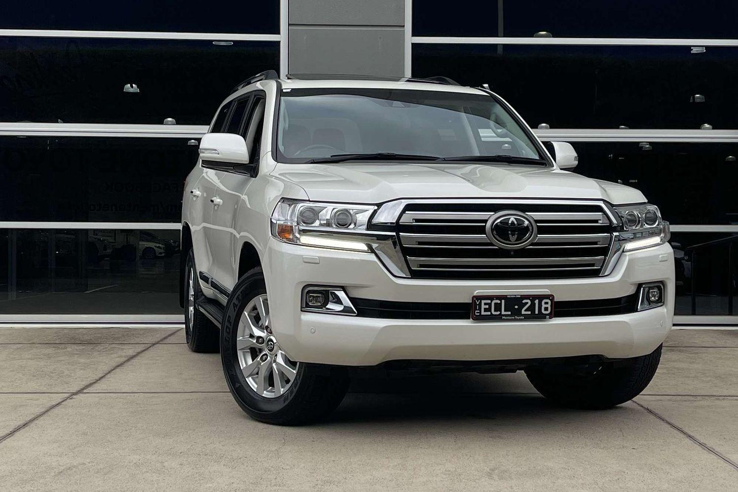 2020 Toyota Landcruiser Sahara in White