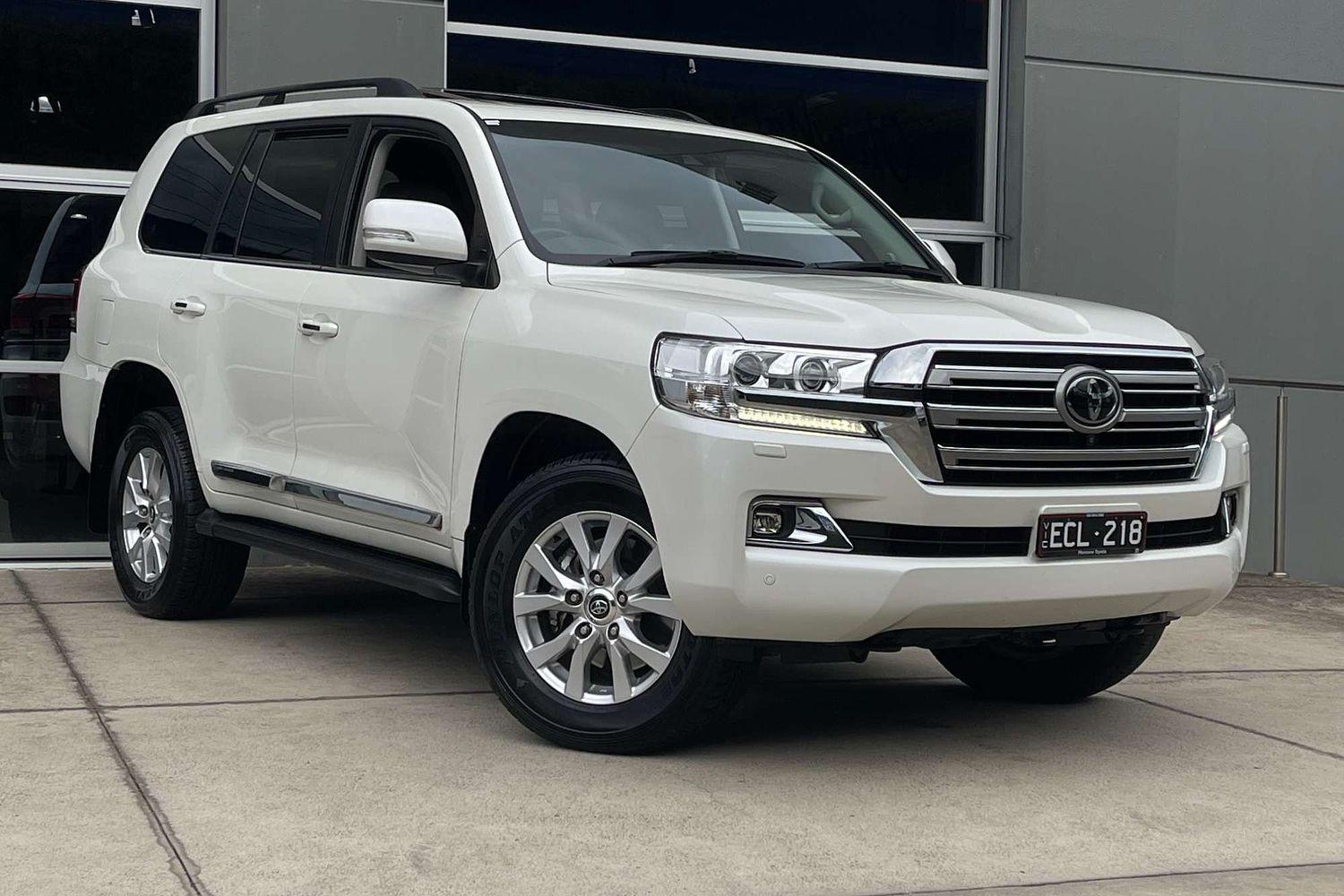 2020 Toyota Landcruiser Sahara in White