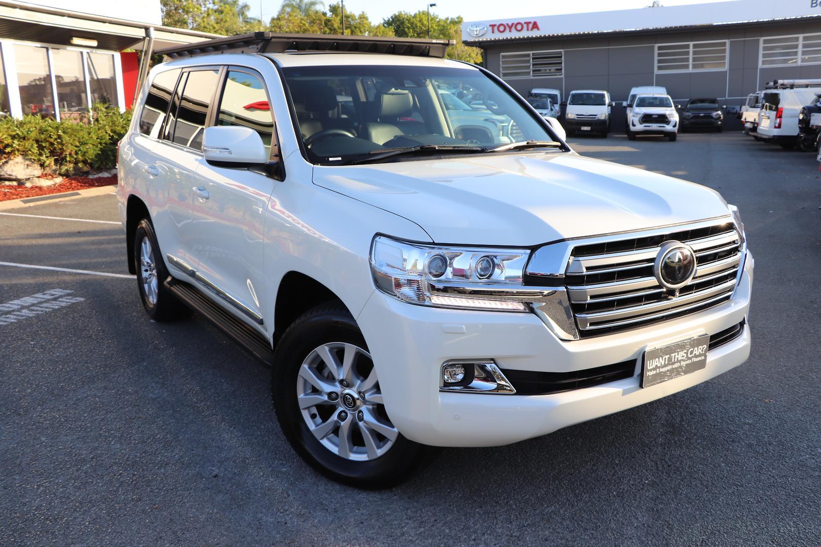 2020 Toyota Landcruiser Sahara in White