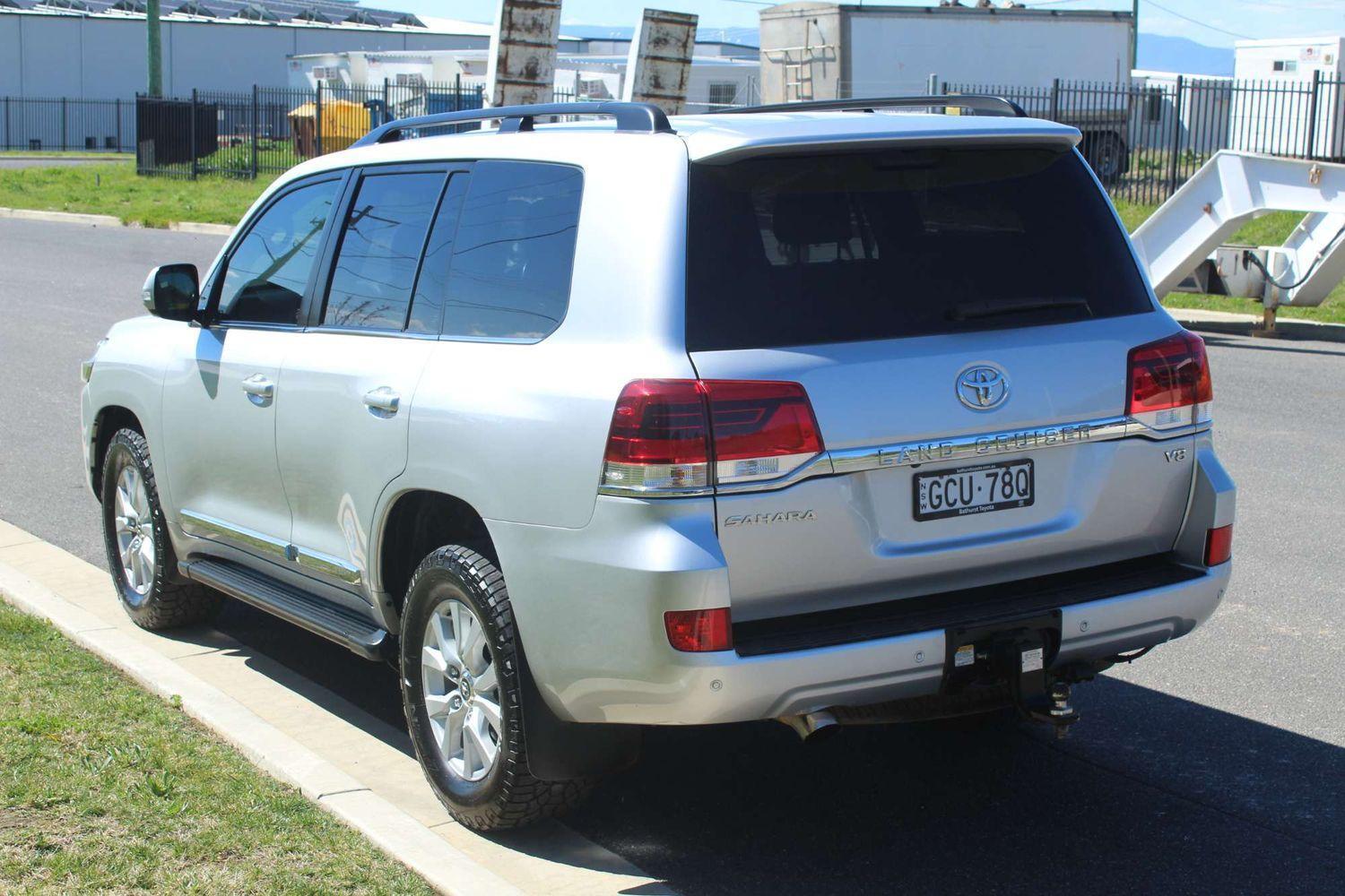 2017 Toyota Landcruiser Sahara in Silver