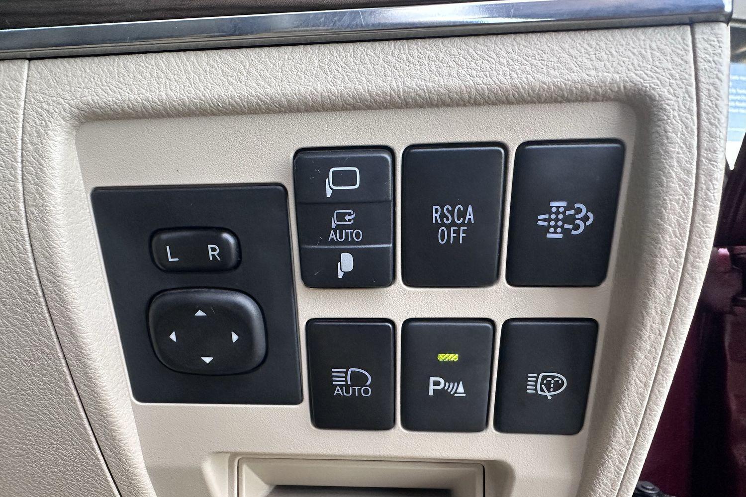 2020 Toyota Landcruiser Sahara in Red