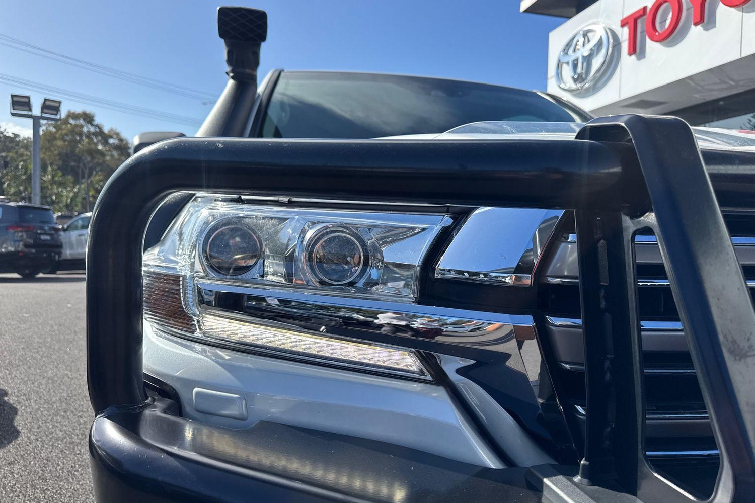 2020 Toyota Landcruiser Sahara in White