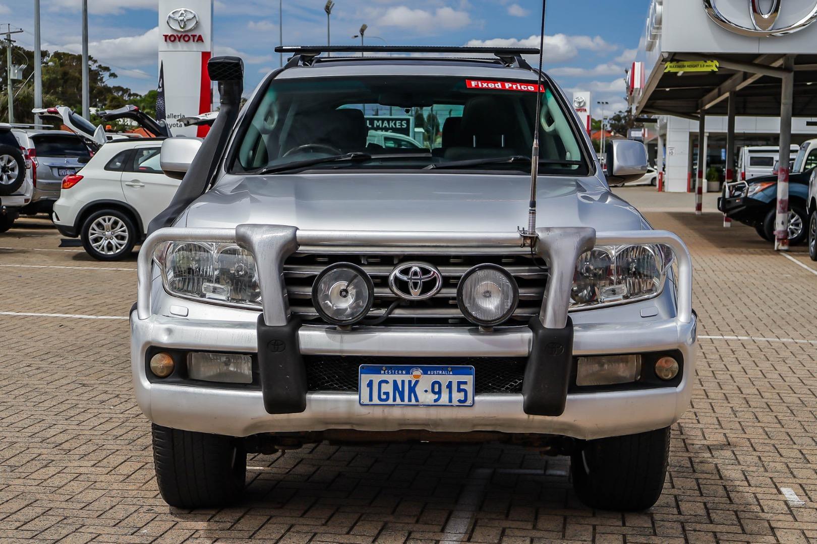 2009 Toyota Landcruiser Sahara in Silver