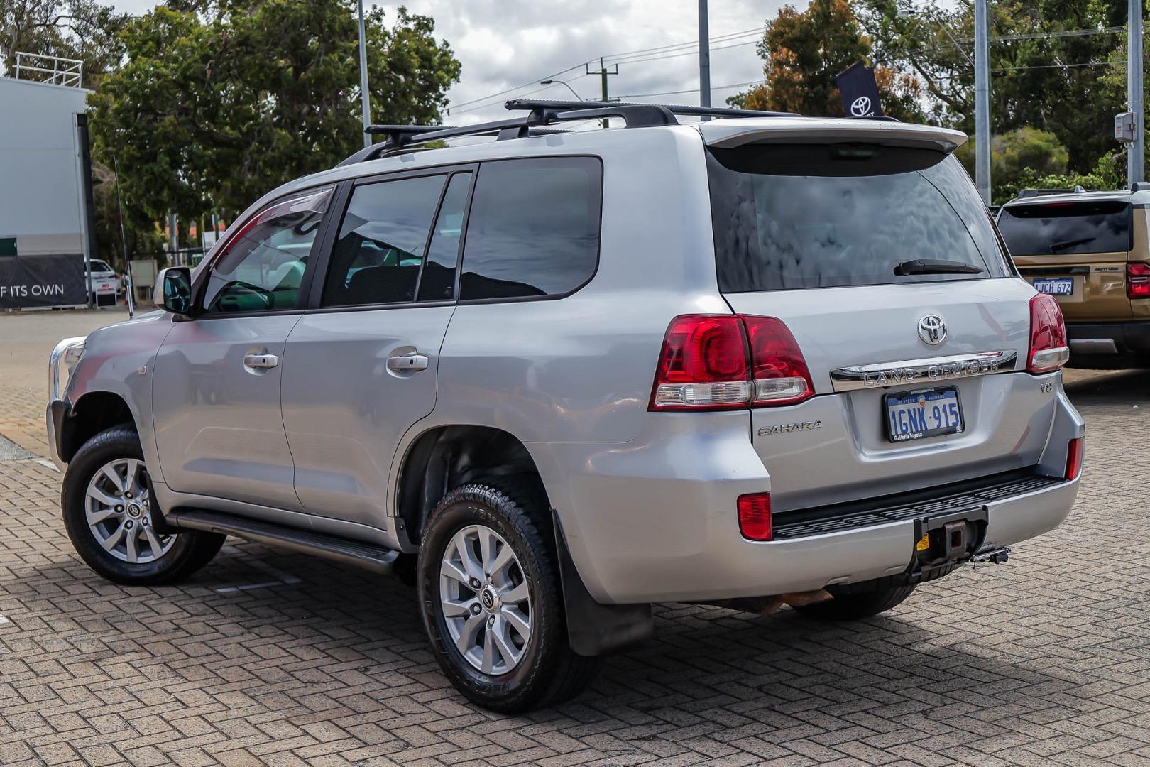 2009 Toyota Landcruiser Sahara in Silver