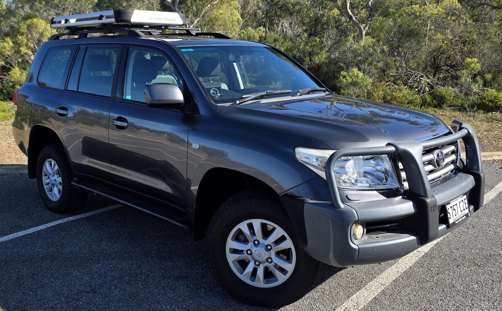 2008 Toyota Landcruiser Sahara in Silver