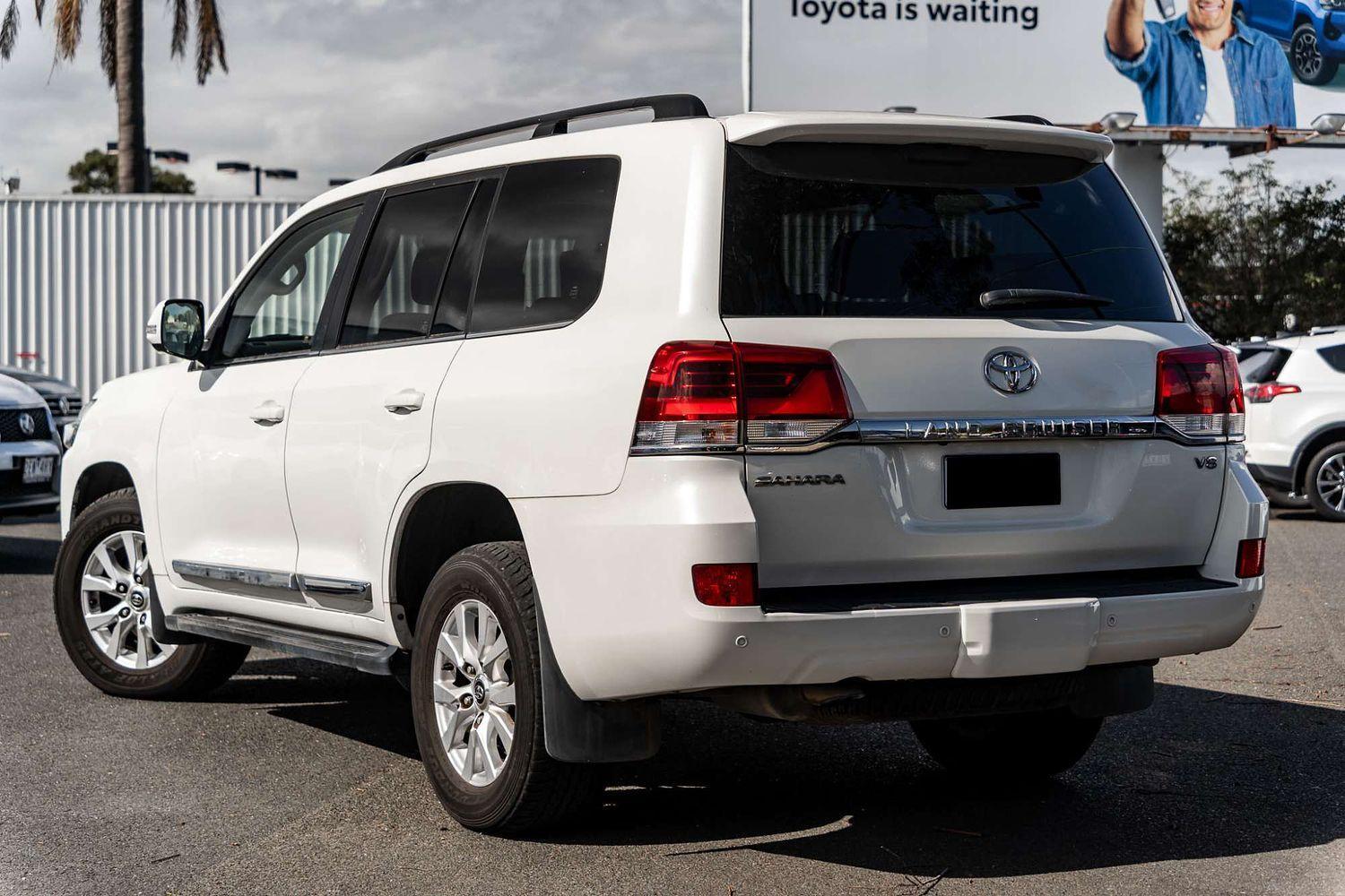 2018 Toyota Landcruiser Sahara in White