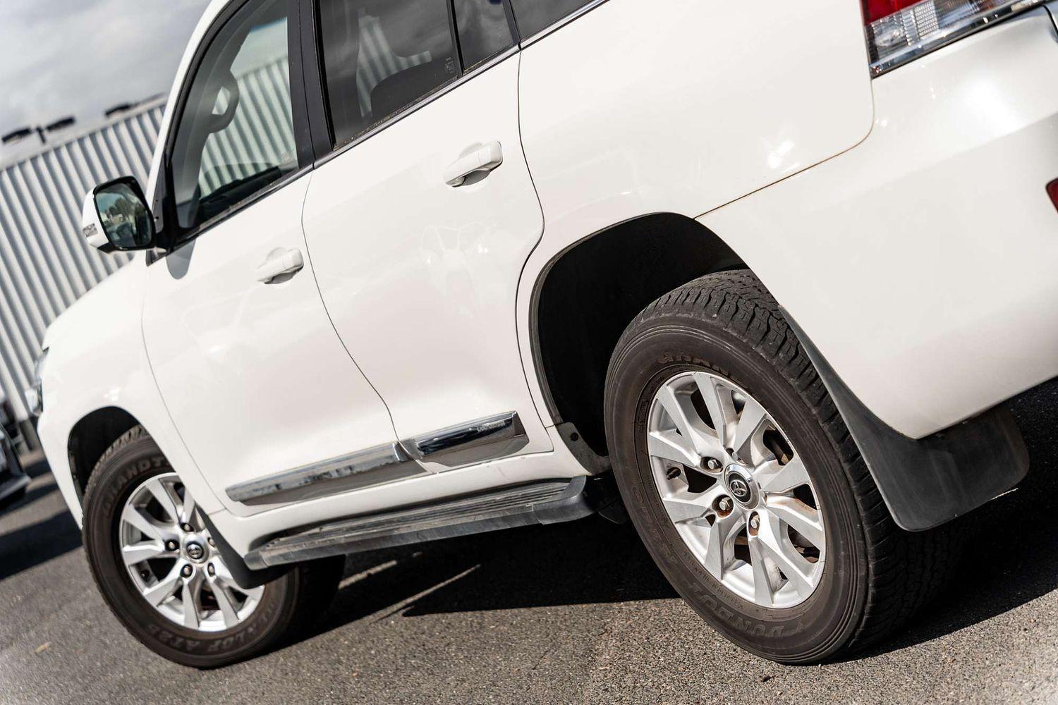 2018 Toyota Landcruiser Sahara in White