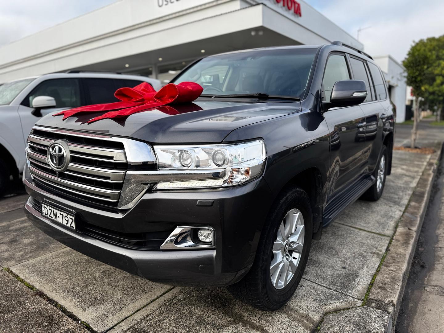 2018 Toyota Landcruiser VX in Silver