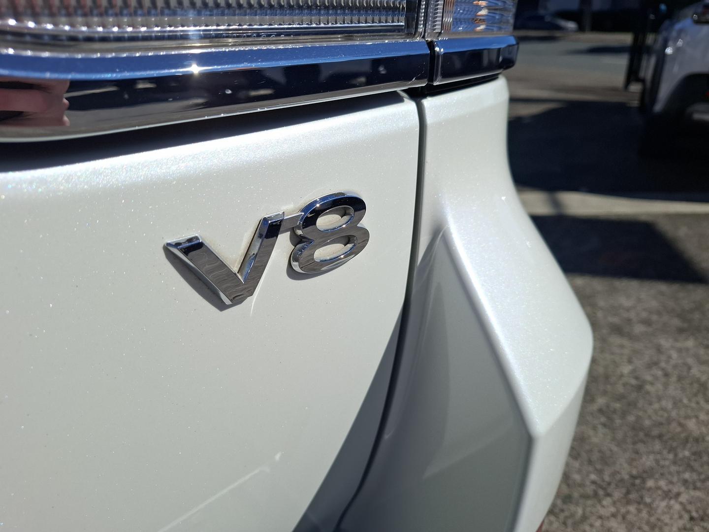 2019 Toyota Landcruiser VX in White