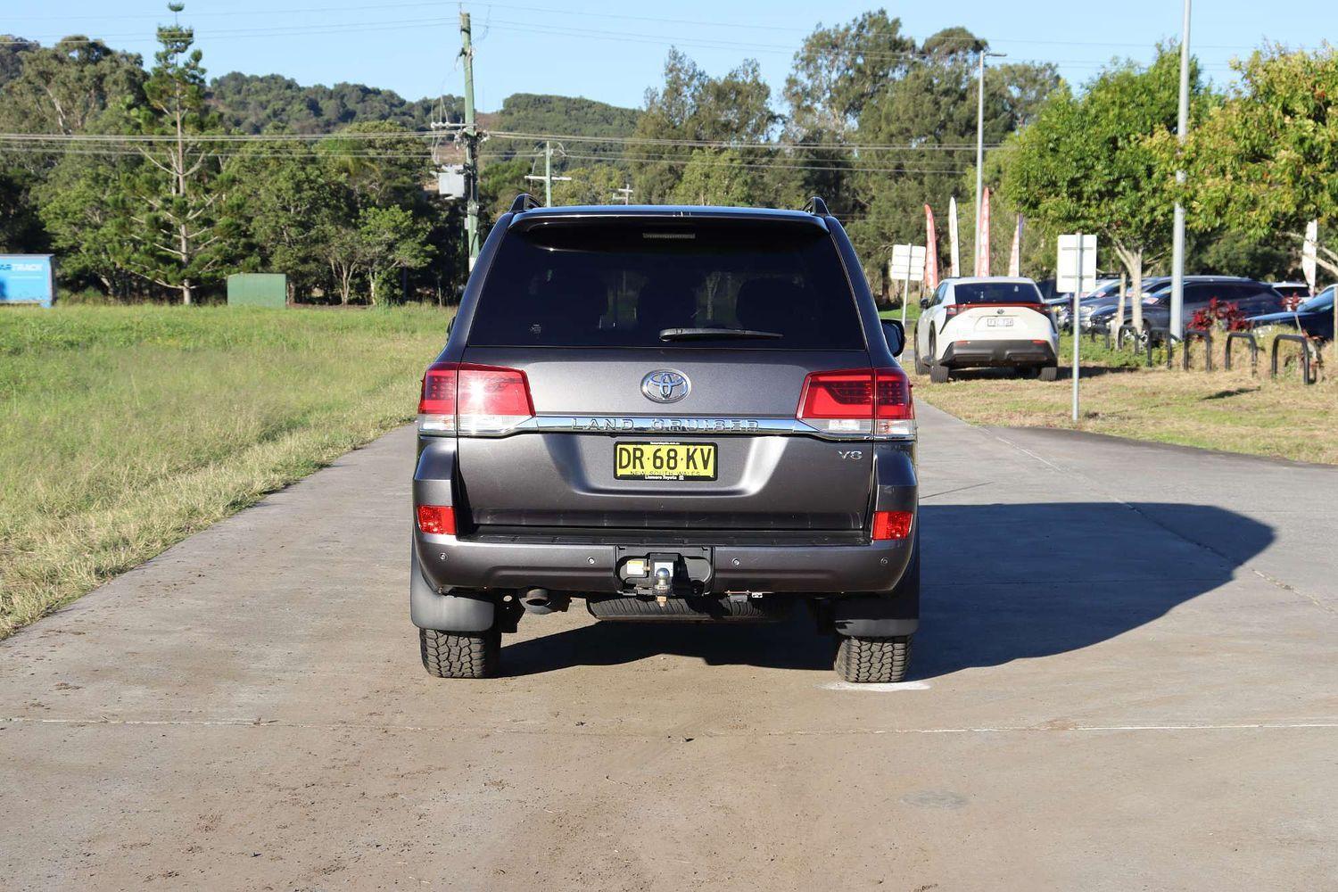 2020 Toyota Landcruiser VX in Silver