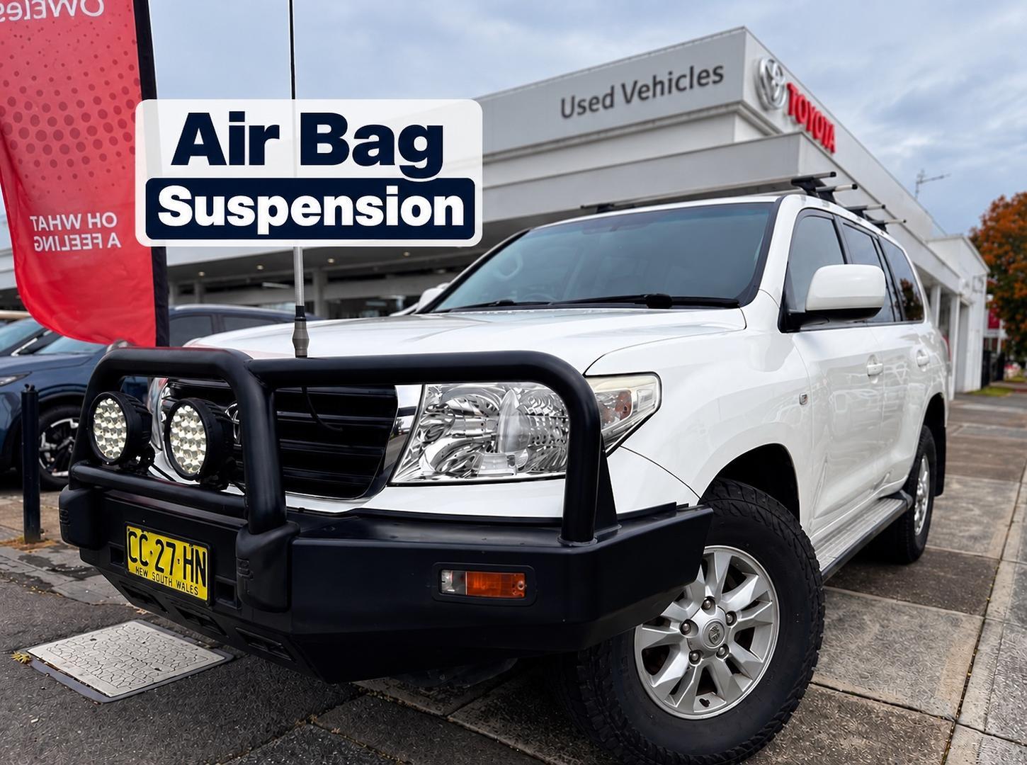 2009 Toyota Landcruiser GXL in White