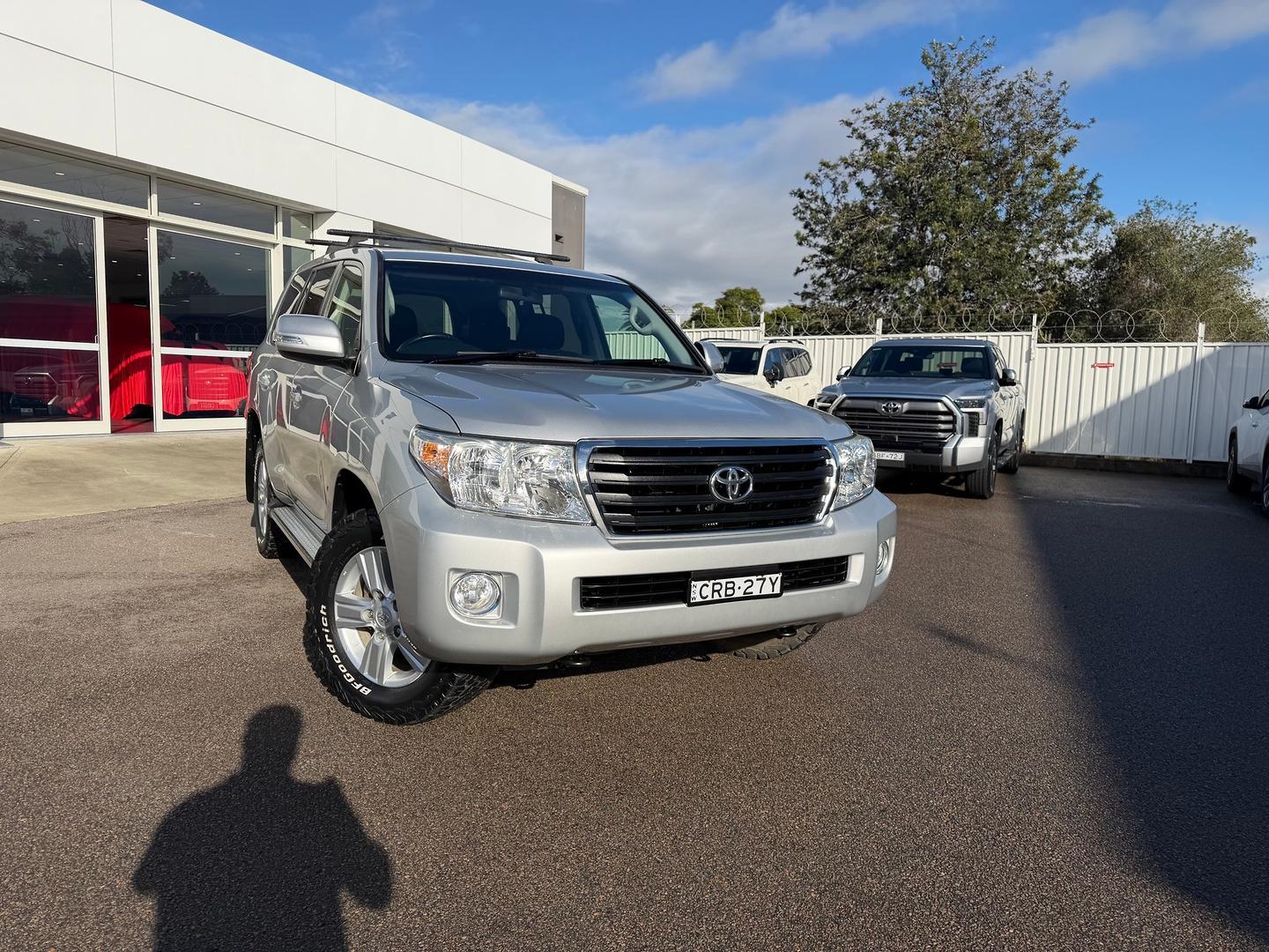 2014 Toyota Landcruiser SE in Silver