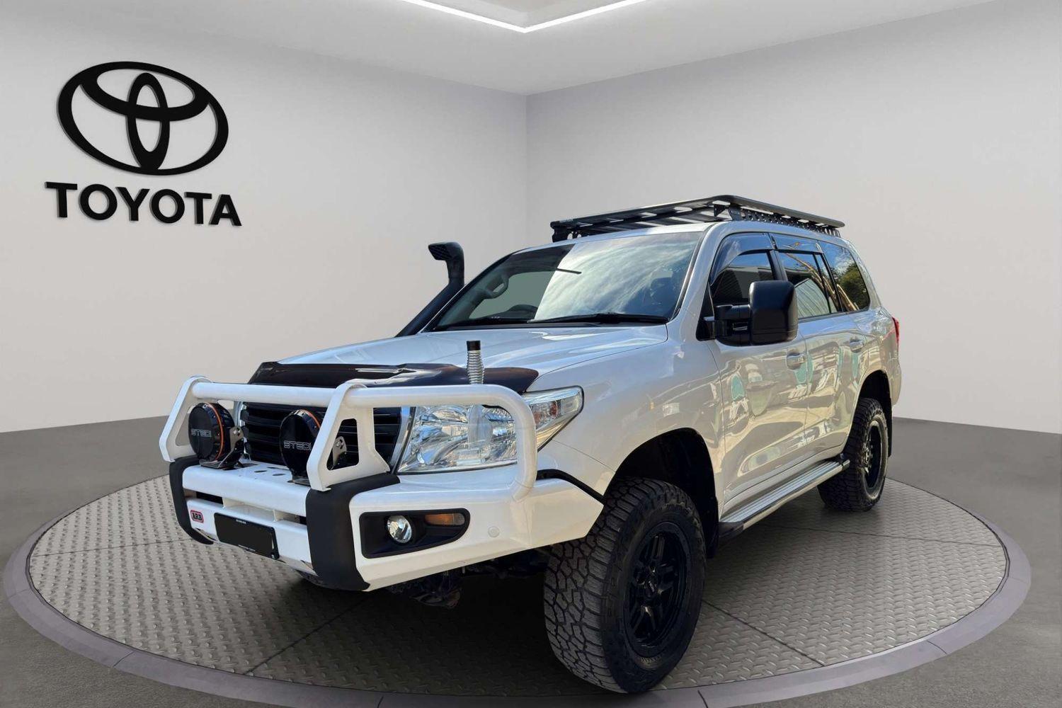 2012 Toyota Landcruiser GXL in White