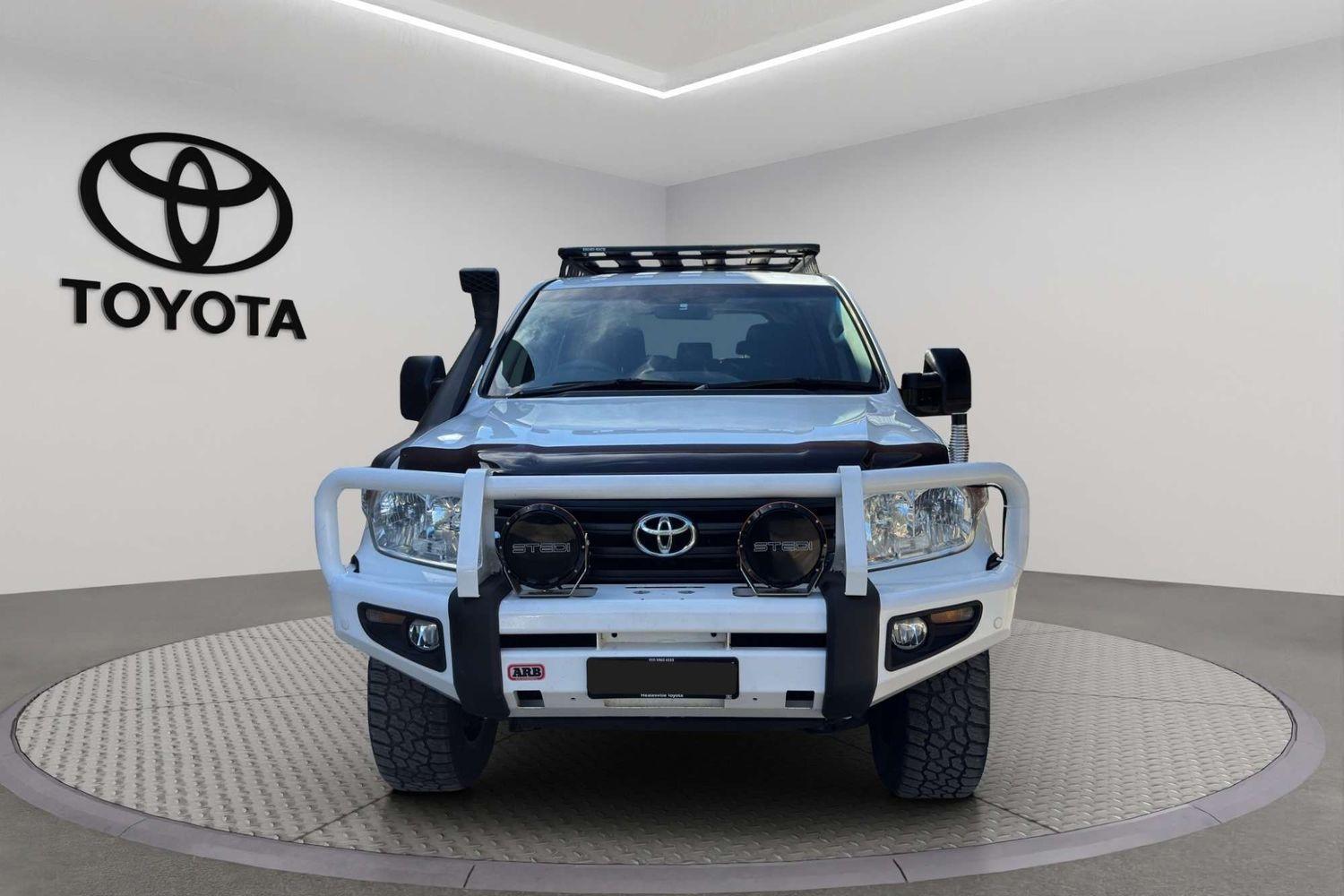 2012 Toyota Landcruiser GXL in White