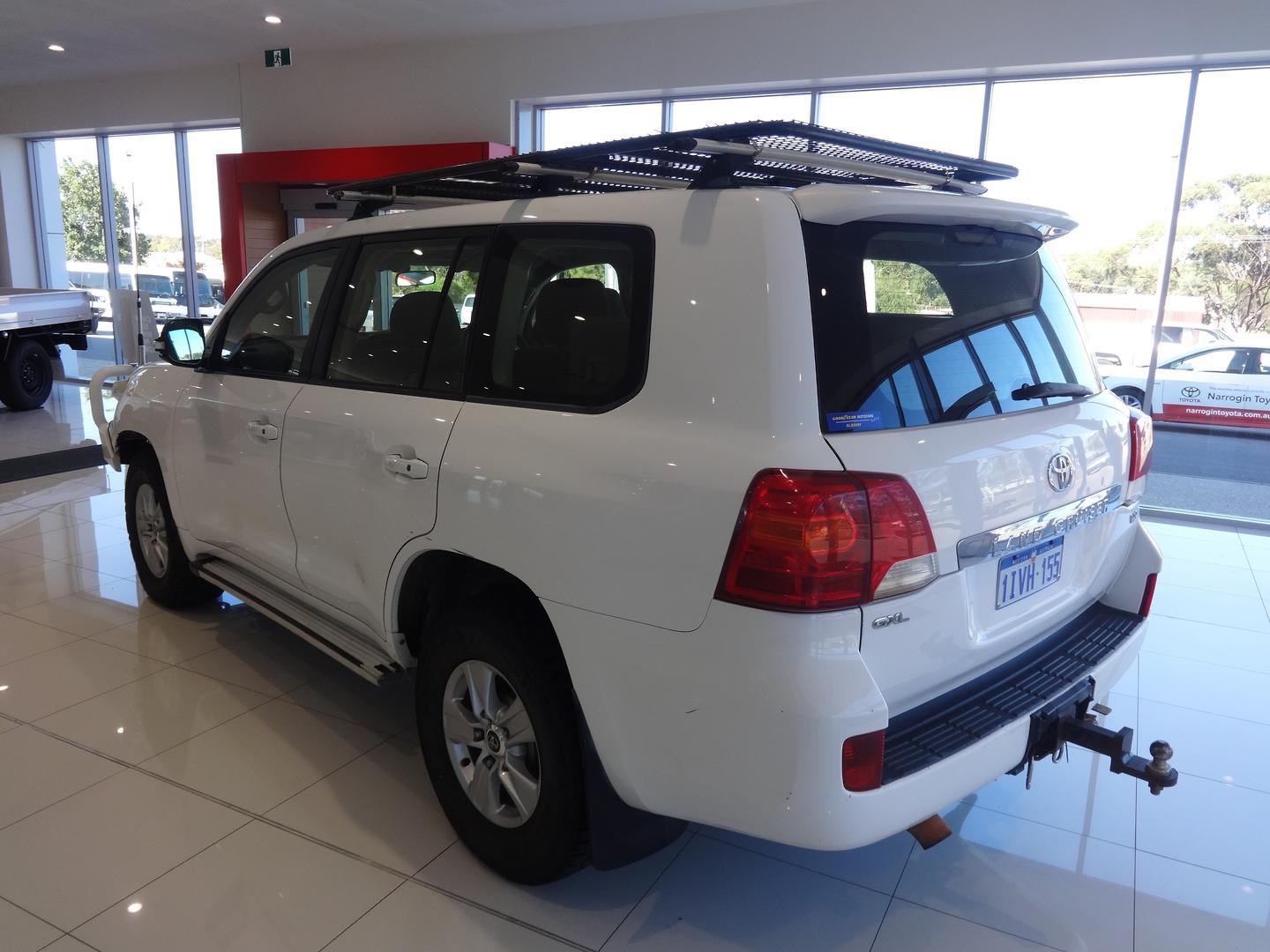 2012 Toyota Landcruiser 200 GXL in White