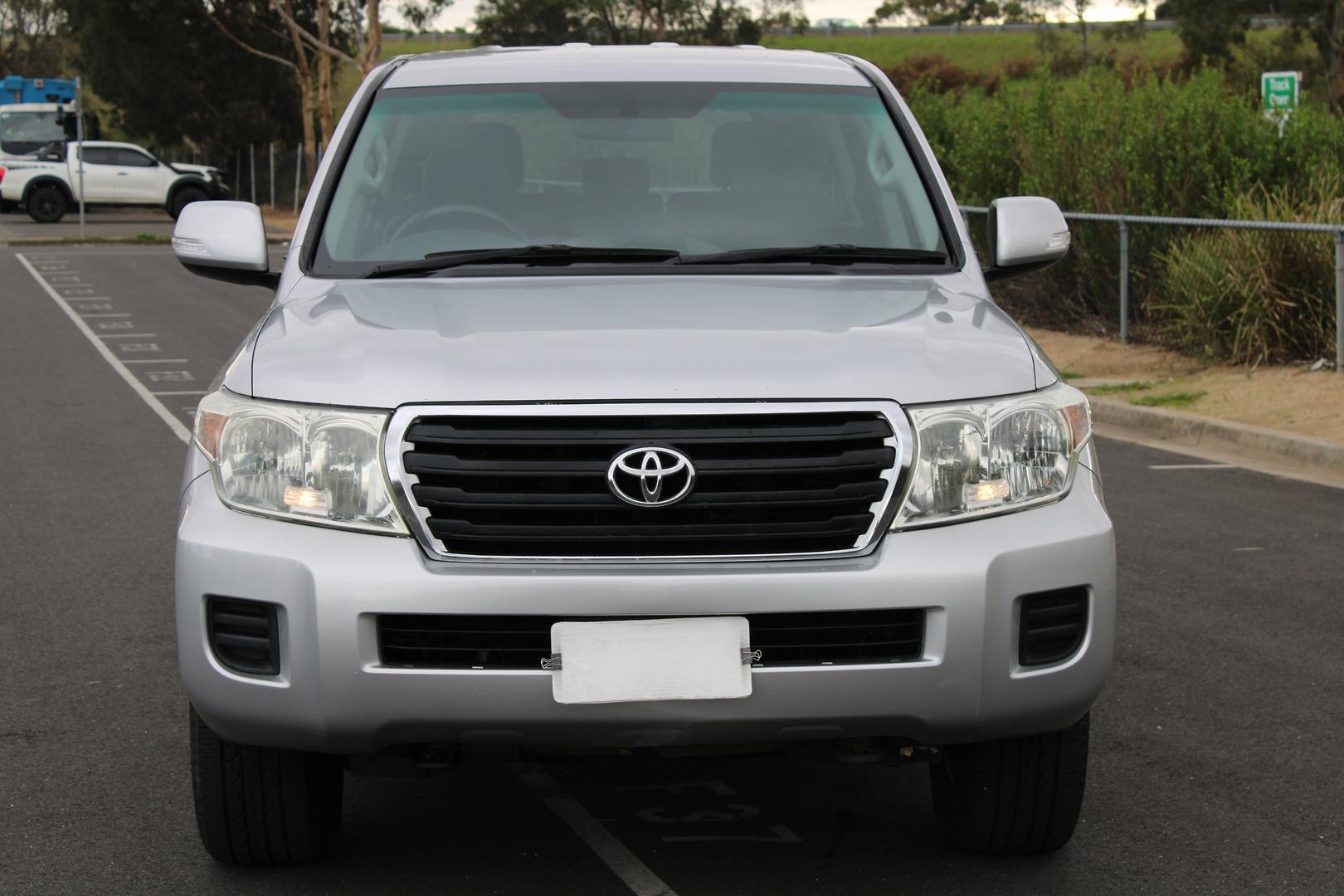 2012 Toyota Landcruiser GXL in Silver
