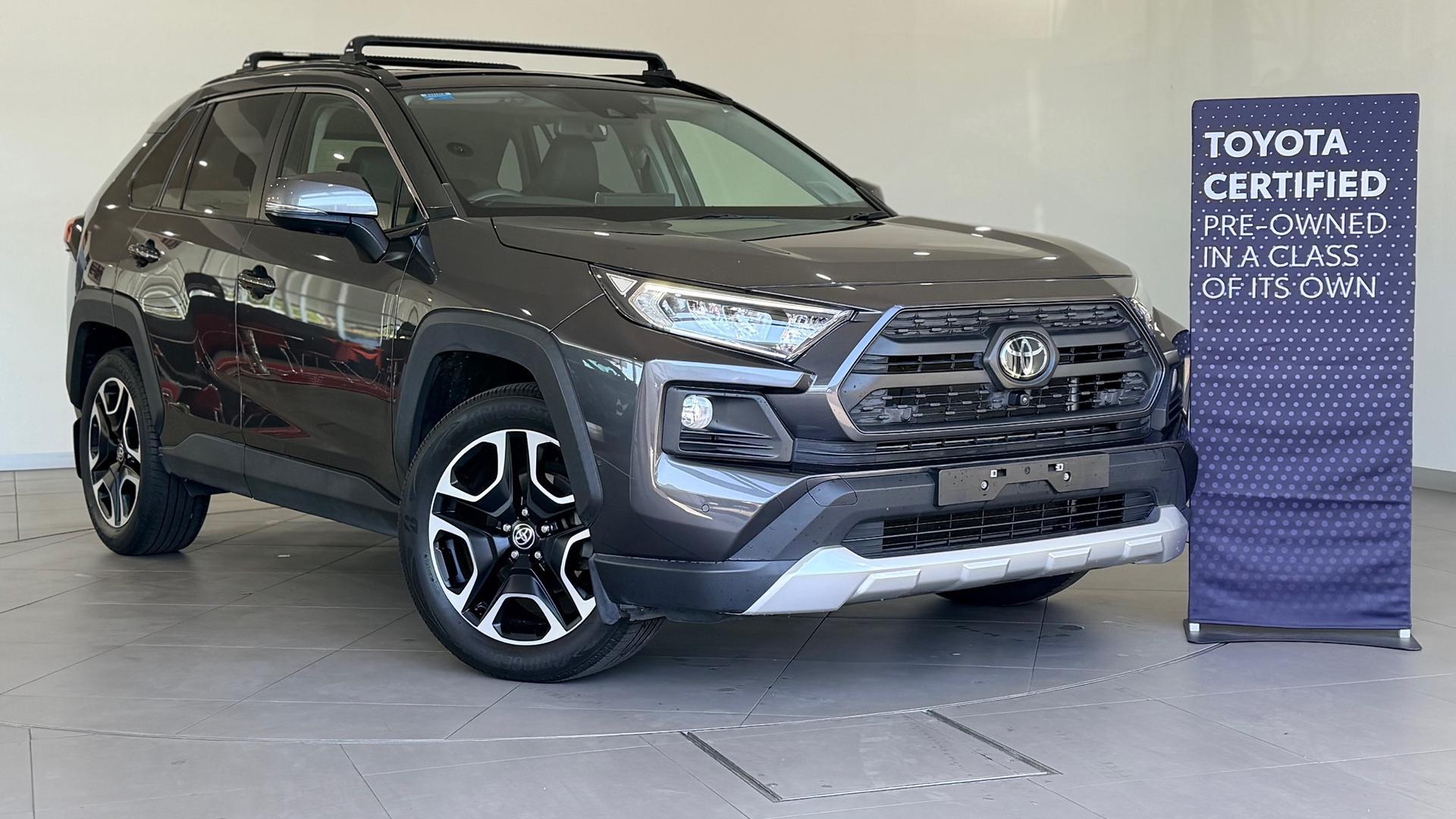 2019 Toyota RAV4 Edge AWD in Silver