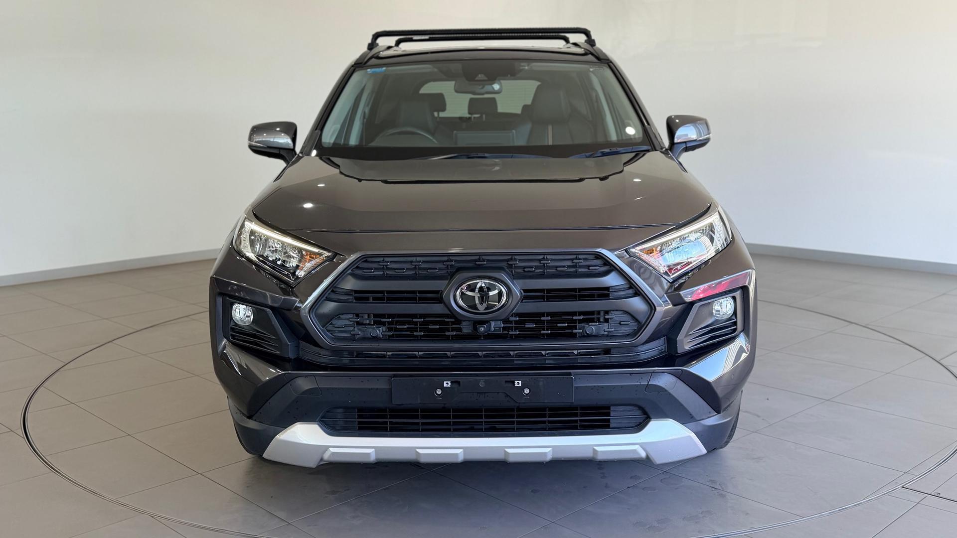 2019 Toyota RAV4 Edge AWD in Silver