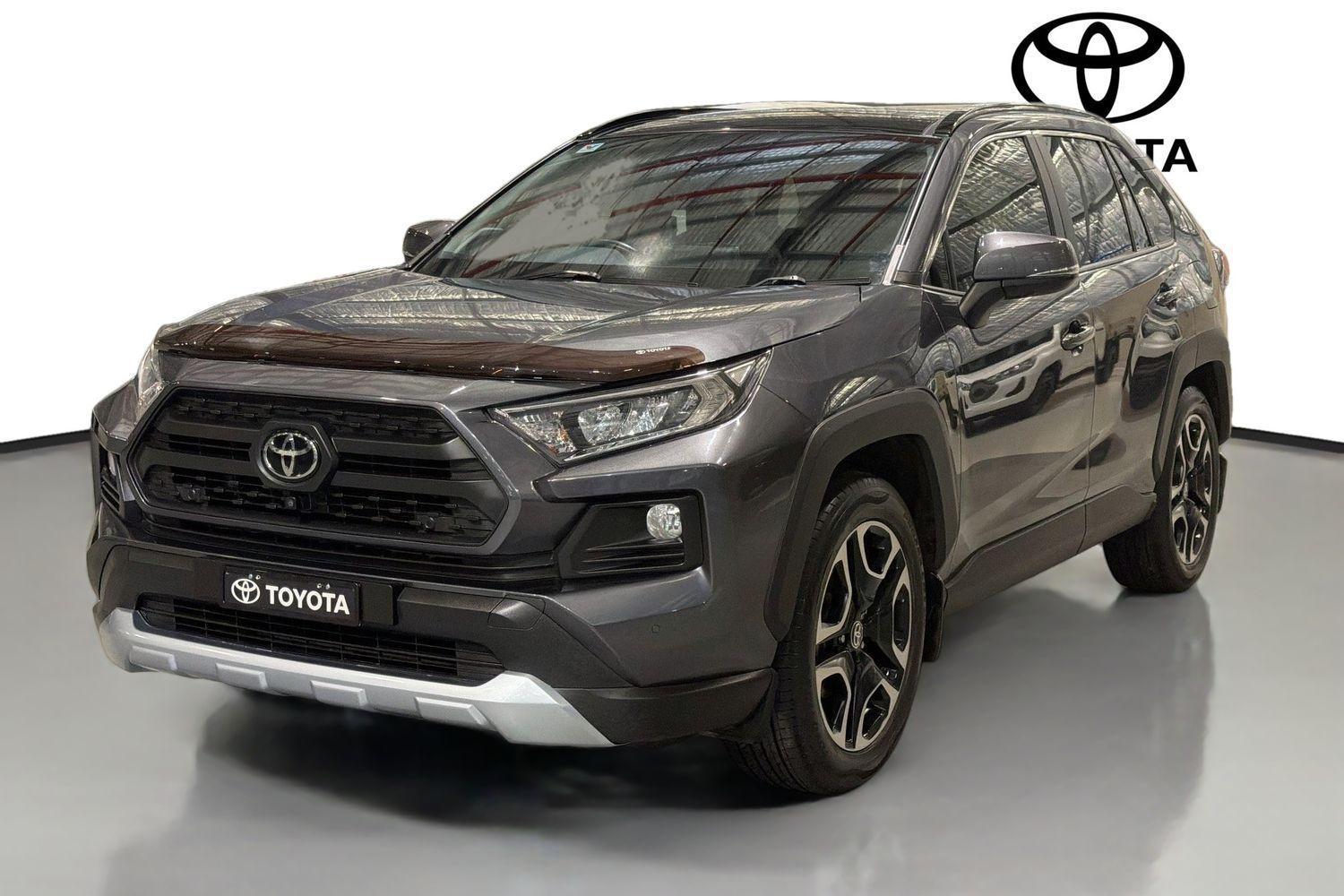 2021 Toyota RAV4 Edge AWD in Silver