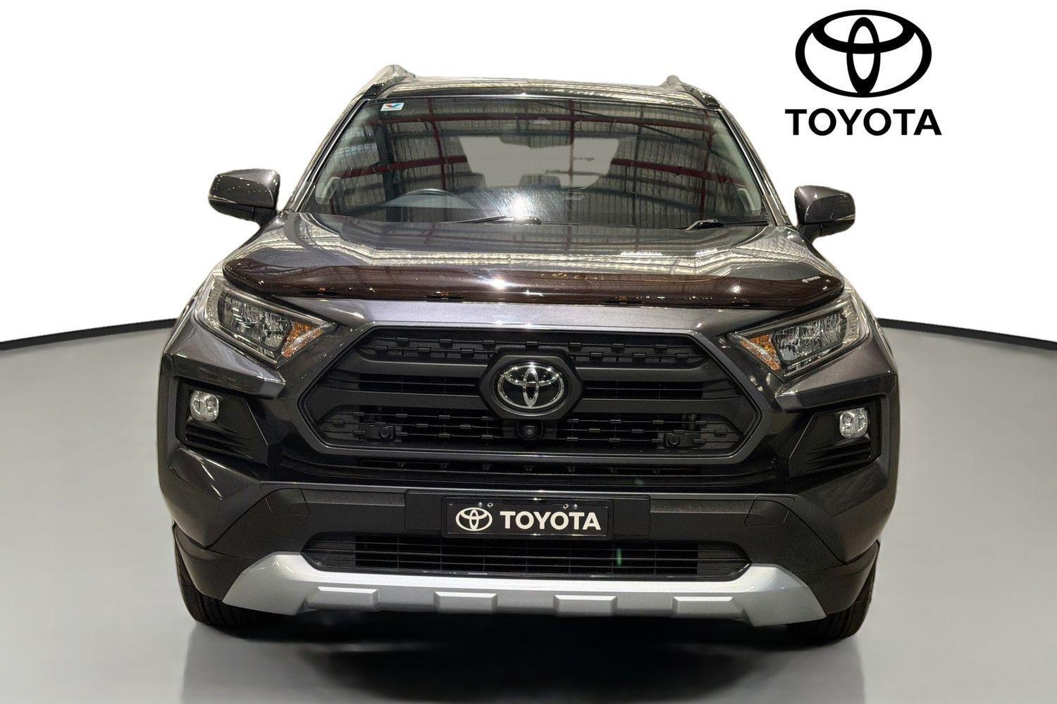 2021 Toyota RAV4 Edge AWD in Silver