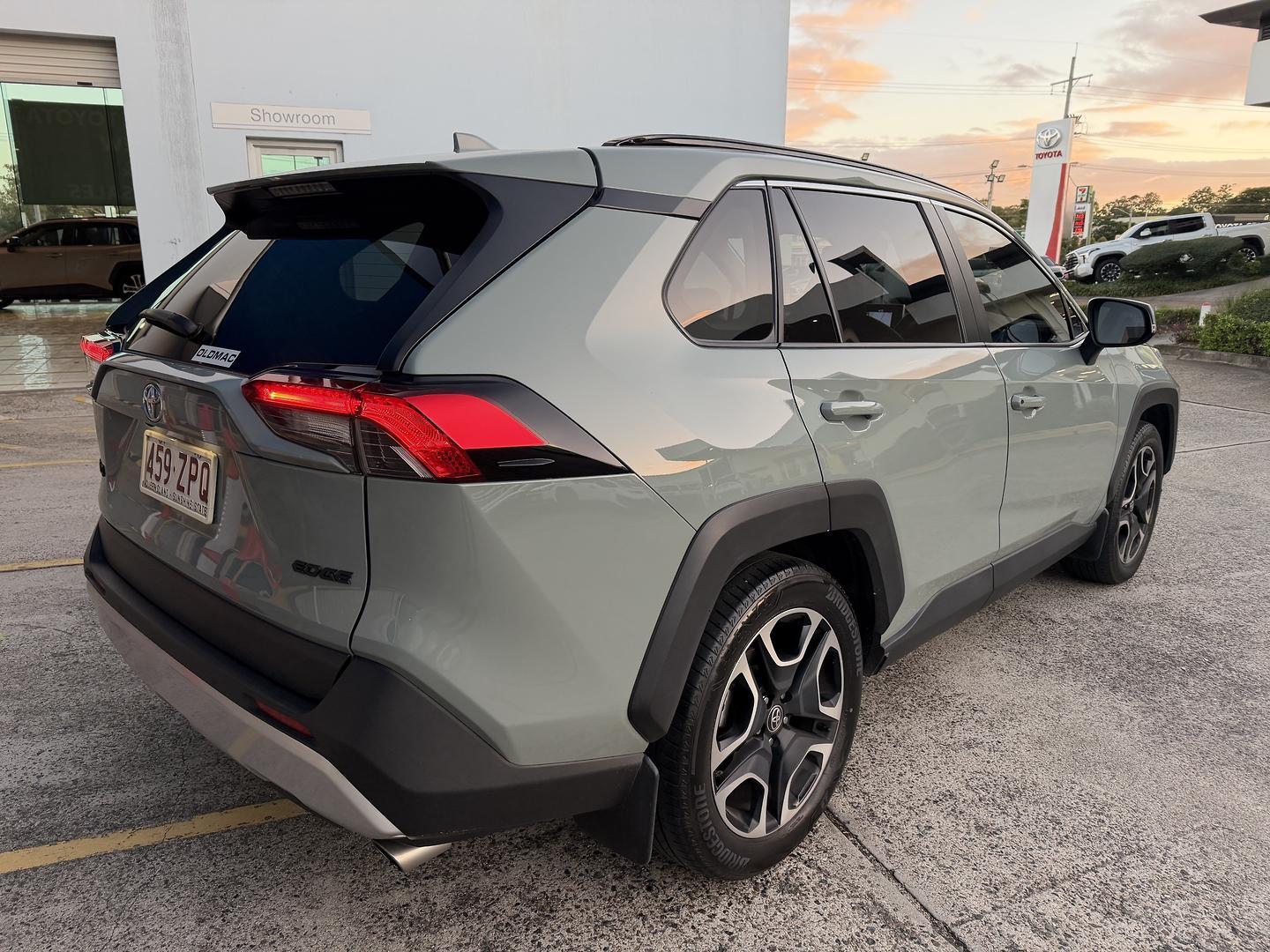 2020 Toyota RAV4 Edge AWD in Green