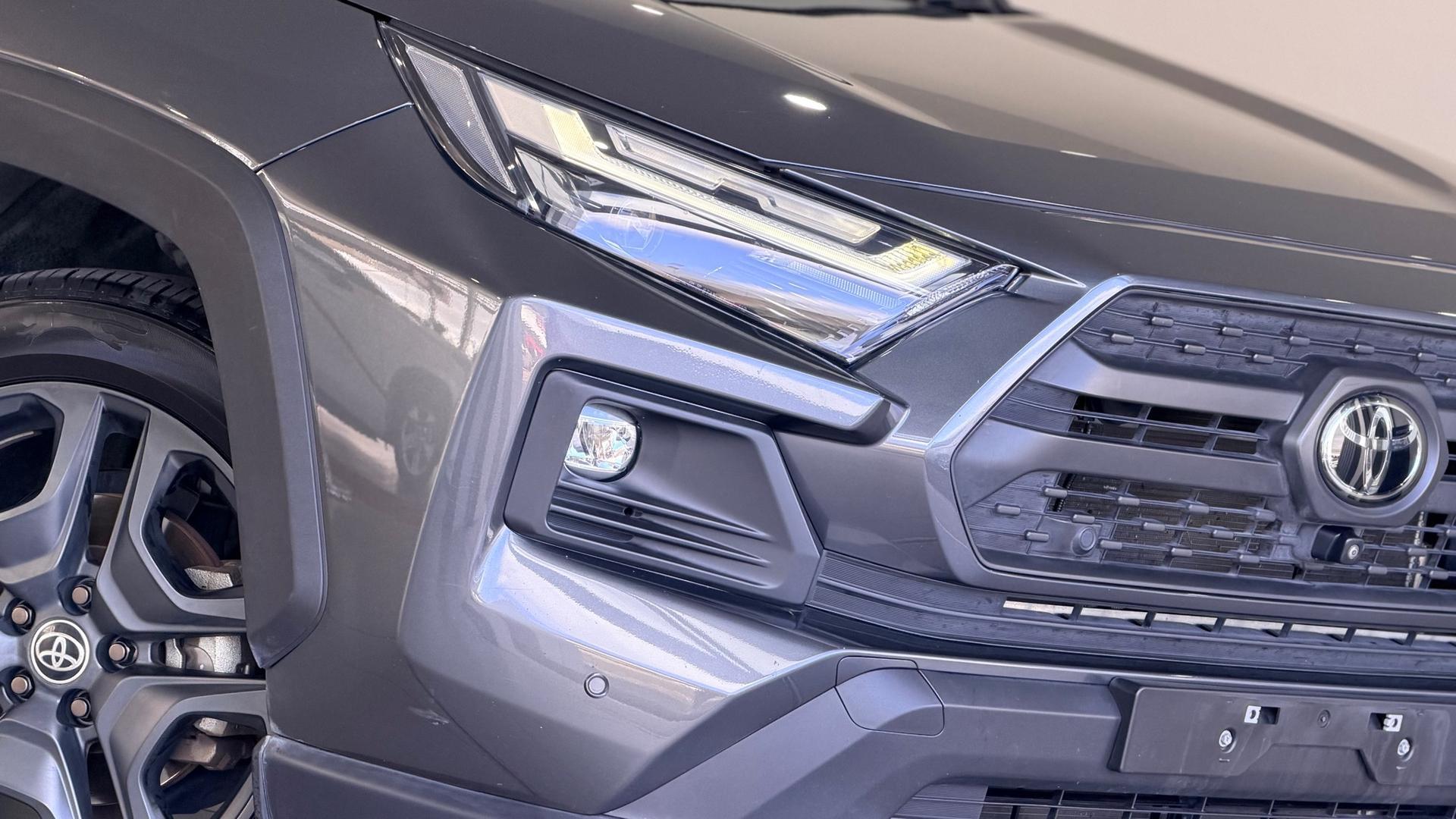 2022 Toyota RAV4 Edge AWD in Silver
