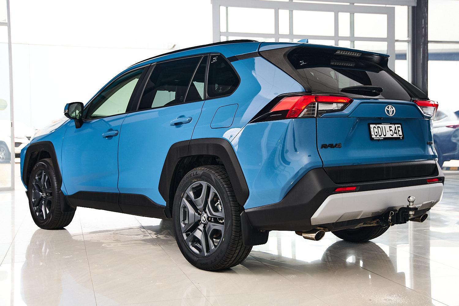 2022 Toyota RAV4 Edge AWD in Blue