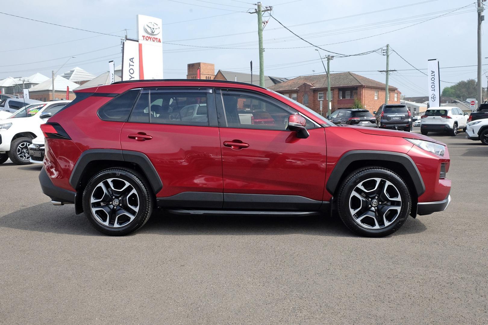 2019 Toyota RAV4 Edge AWD in Red