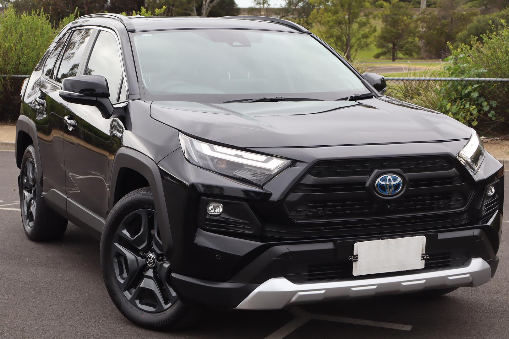 2023 Toyota RAV4 Edge AWD in Black