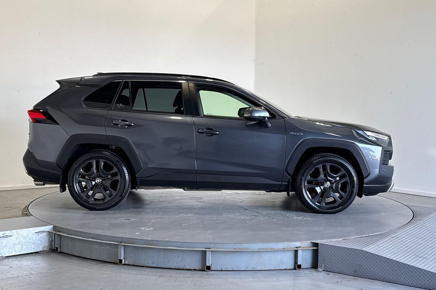 2024 Toyota RAV4 Edge in Grey