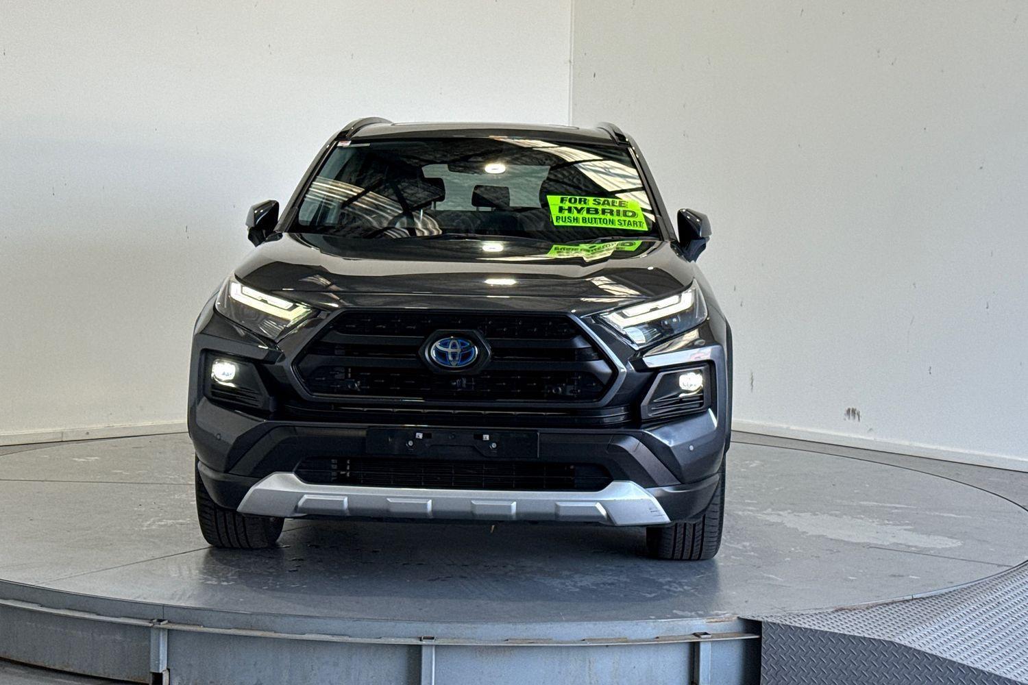 2024 Toyota RAV4 Edge in Grey