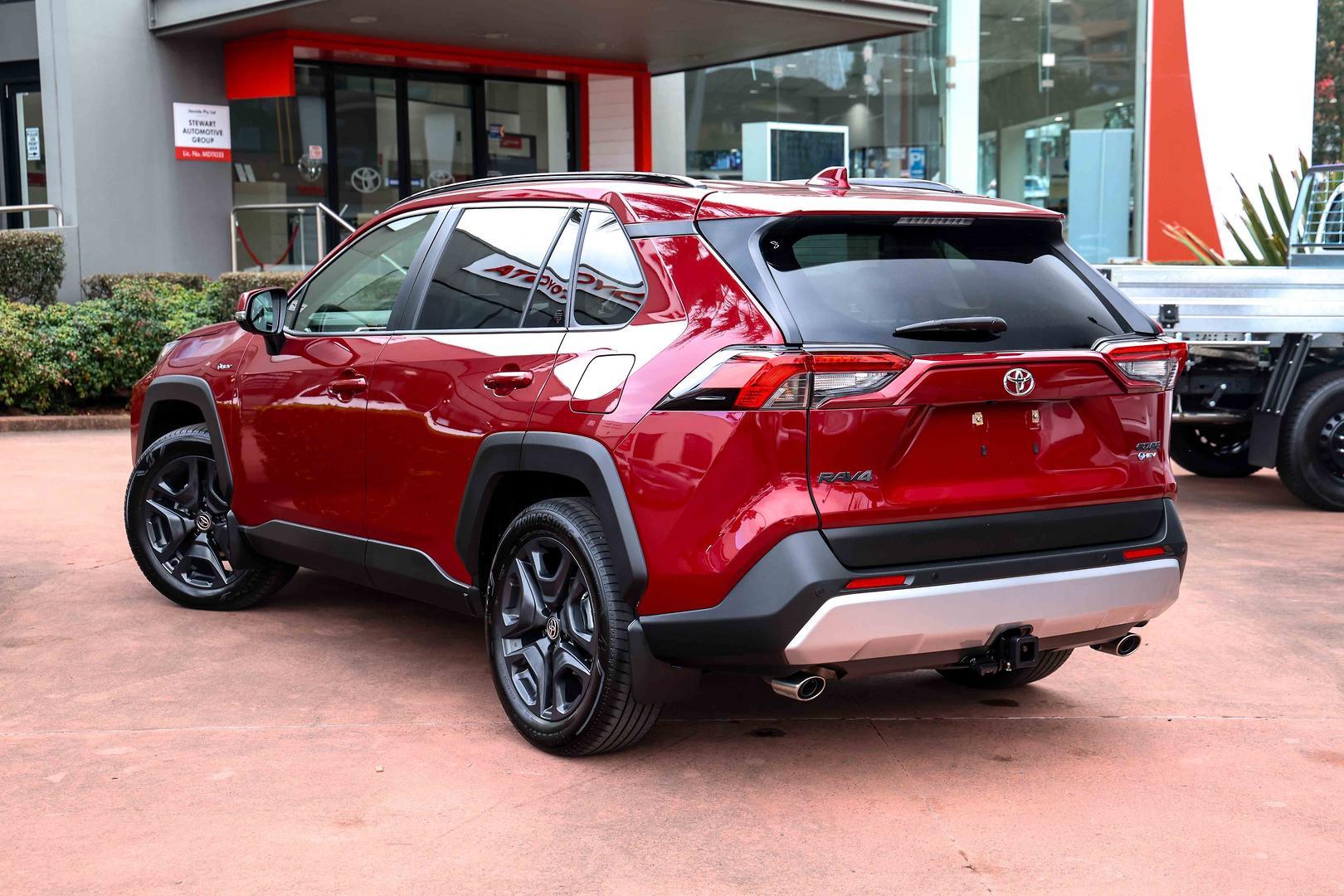 2024 Toyota RAV4 Edge AWD in Red