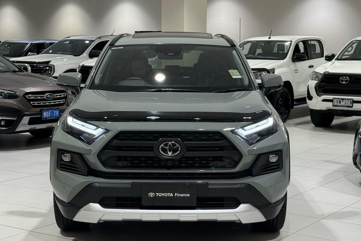 2024 Toyota RAV4 Edge AWD in Green