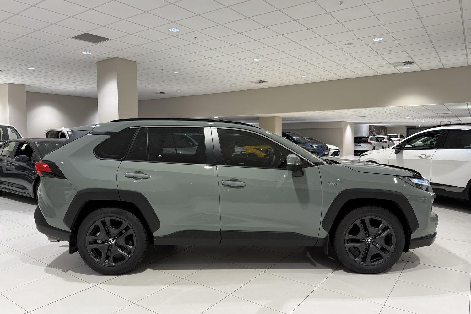 2024 Toyota RAV4 Edge AWD in Green