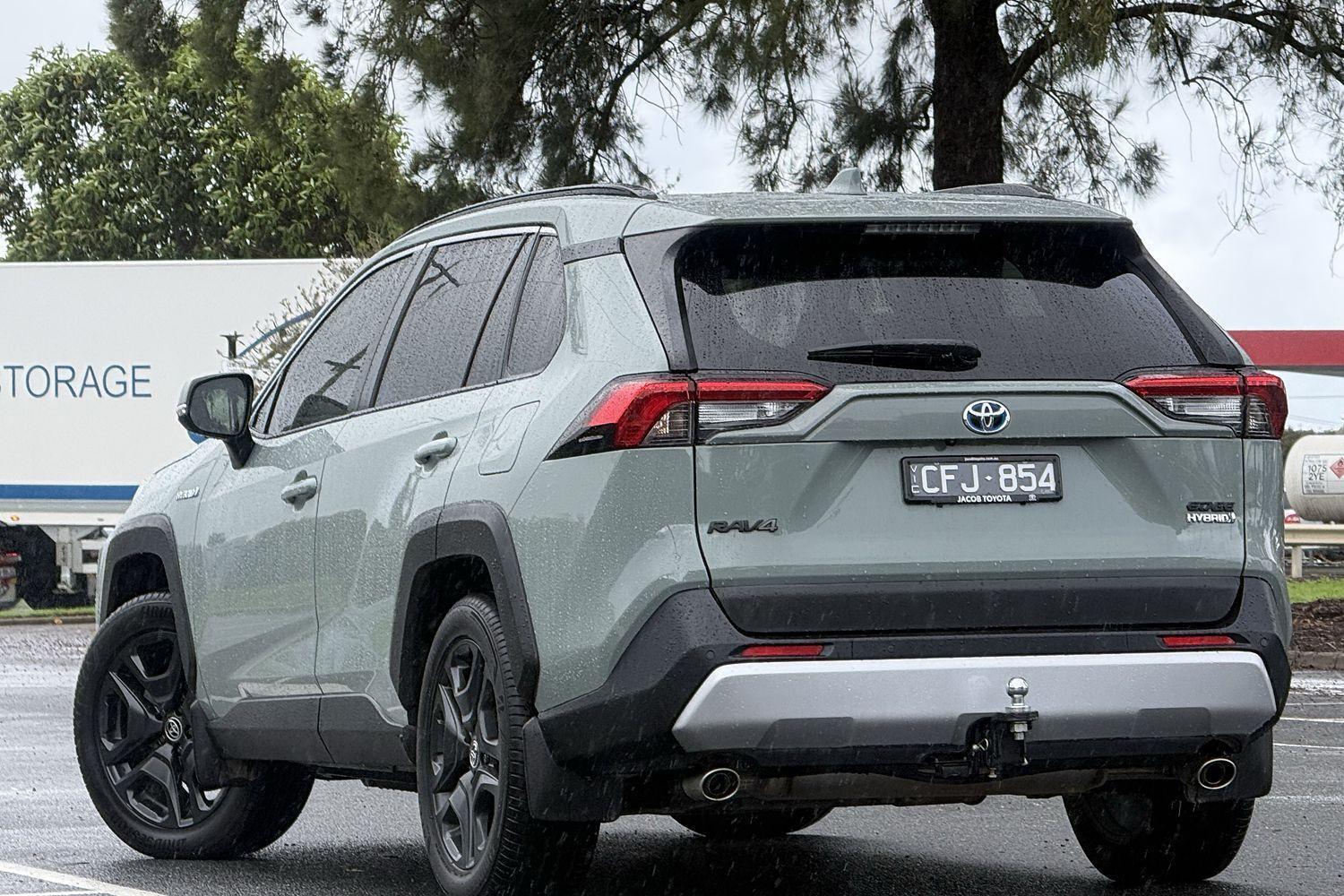 2023 Toyota RAV4 Edge AWD in Green