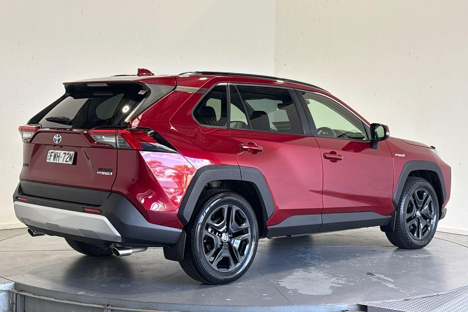 2023 Toyota RAV4 Edge in Red