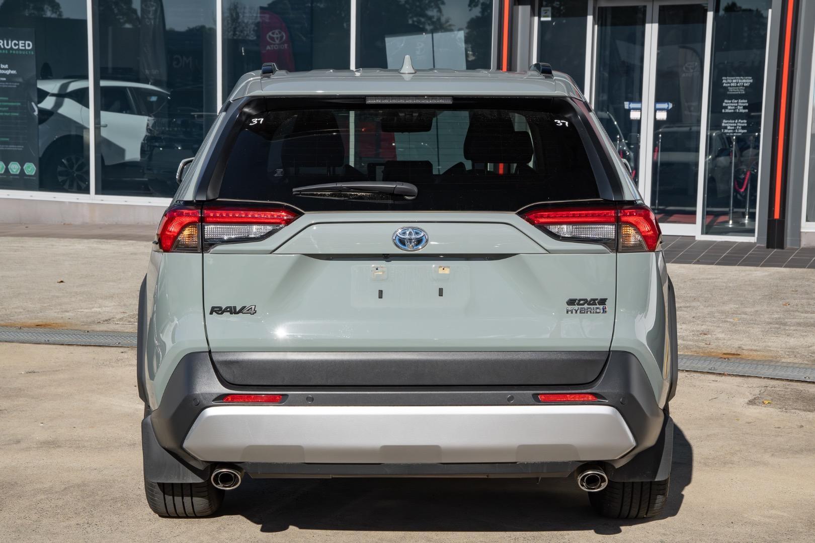 2024 Toyota RAV4 Edge AWD in Green