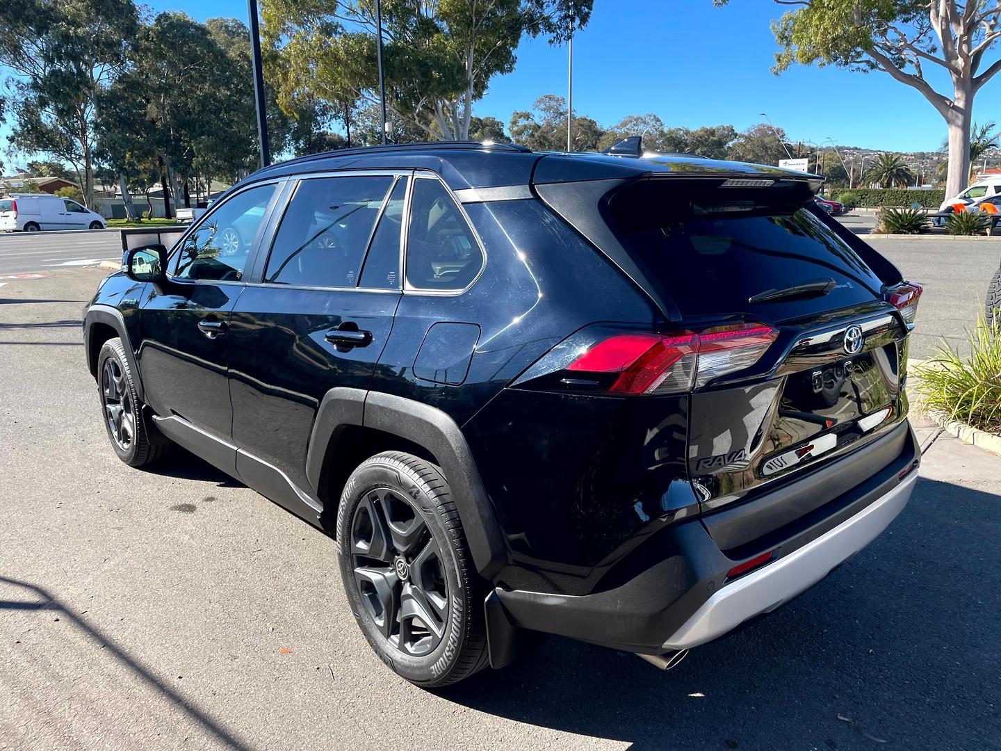 2021 Toyota RAV4 Edge AWD in Black
