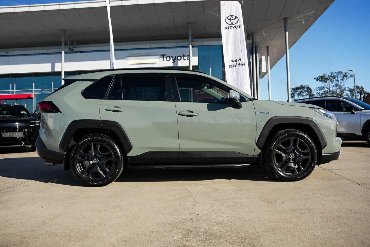 2024 Toyota RAV4 Edge AWD in Green