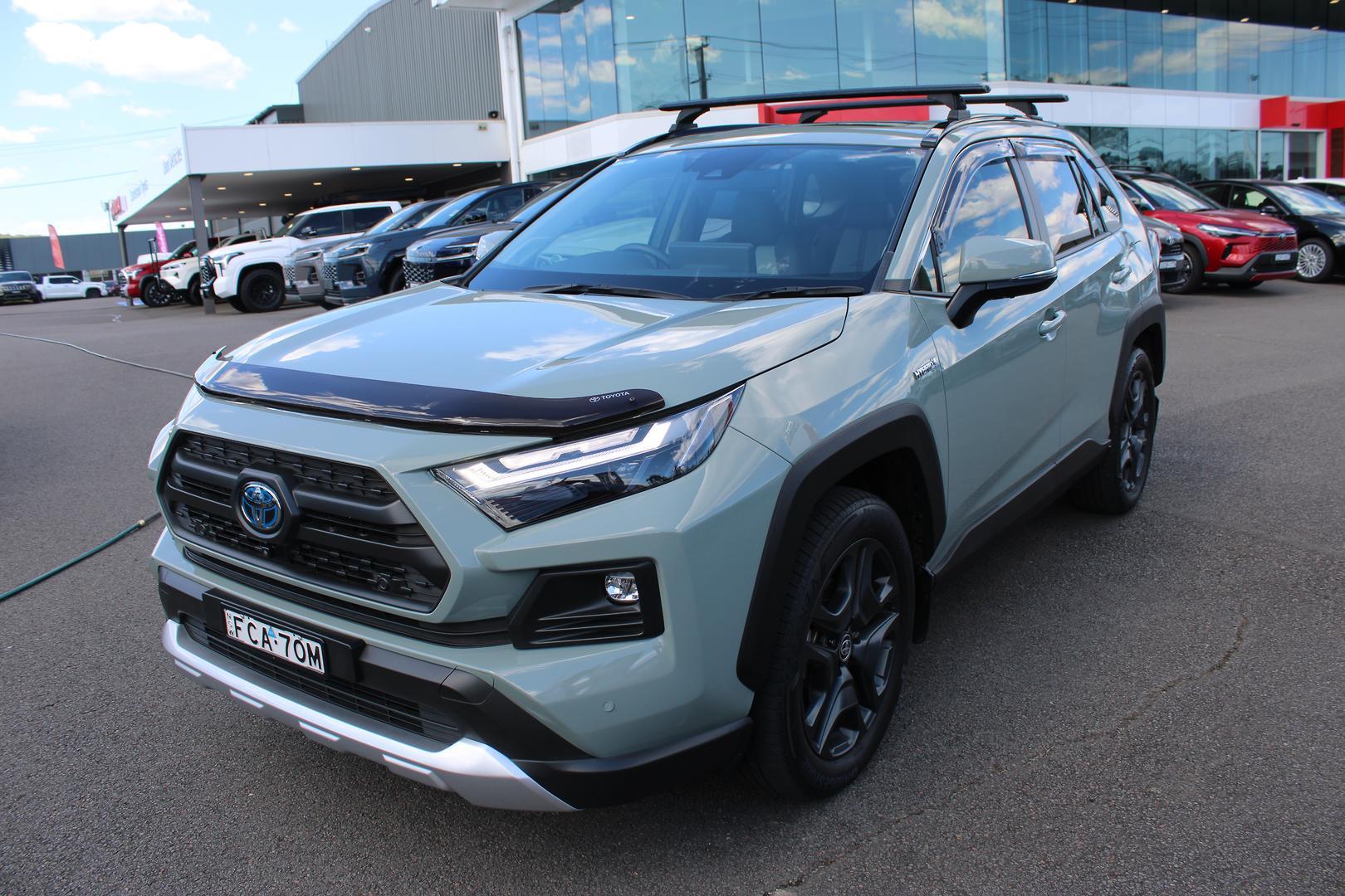 2023 Toyota RAV4 Edge AWD in Green