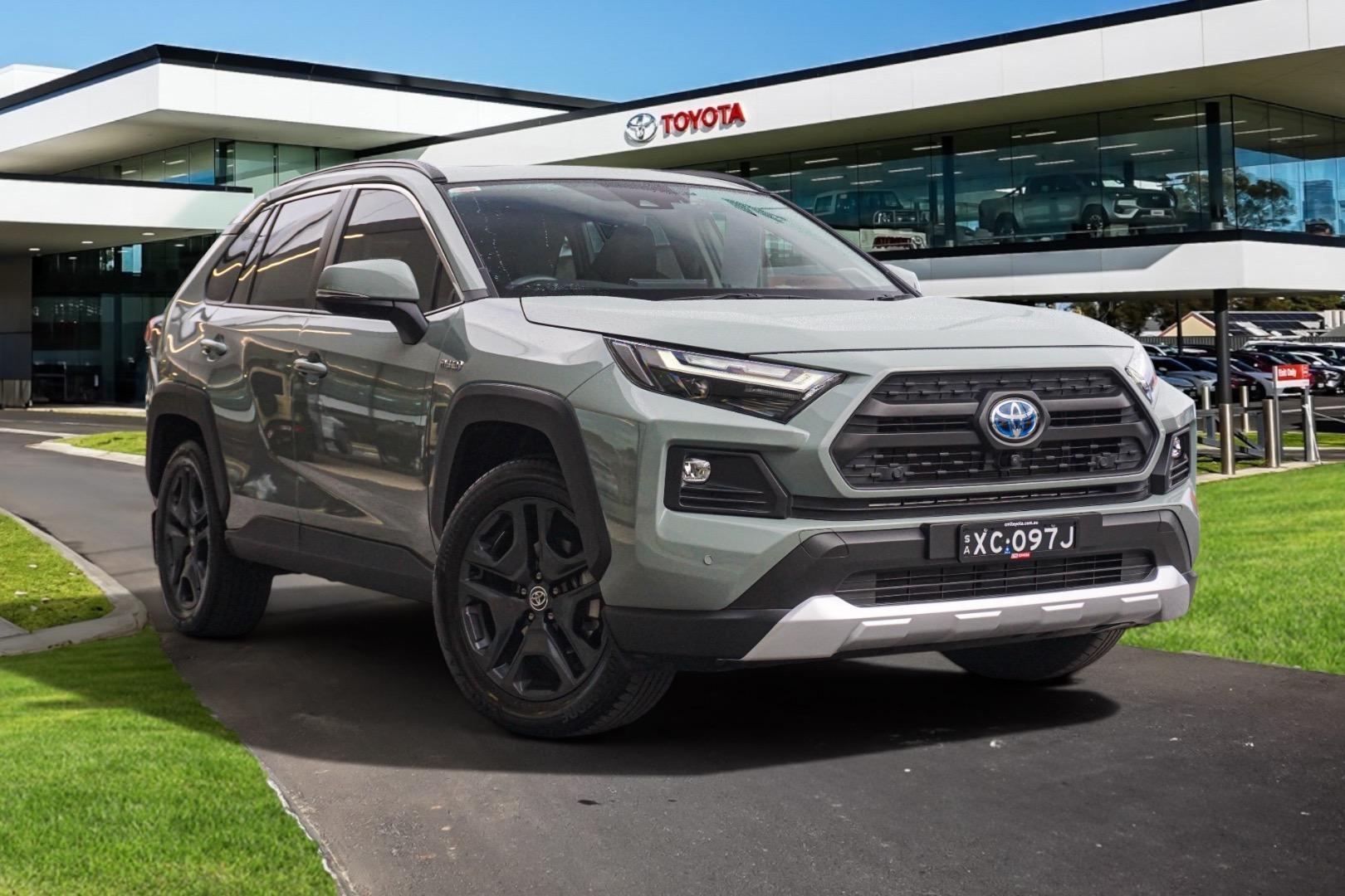 2022 Toyota RAV4 Edge AWD in Green