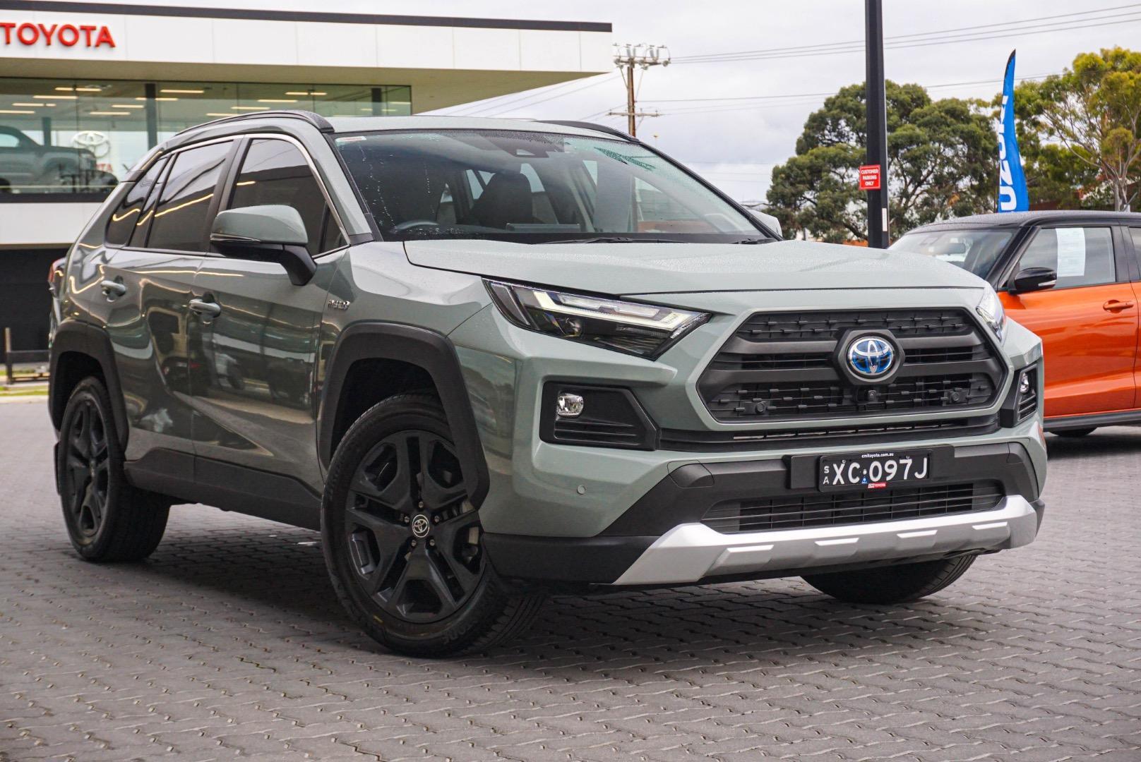 2022 Toyota RAV4 Edge AWD in Green