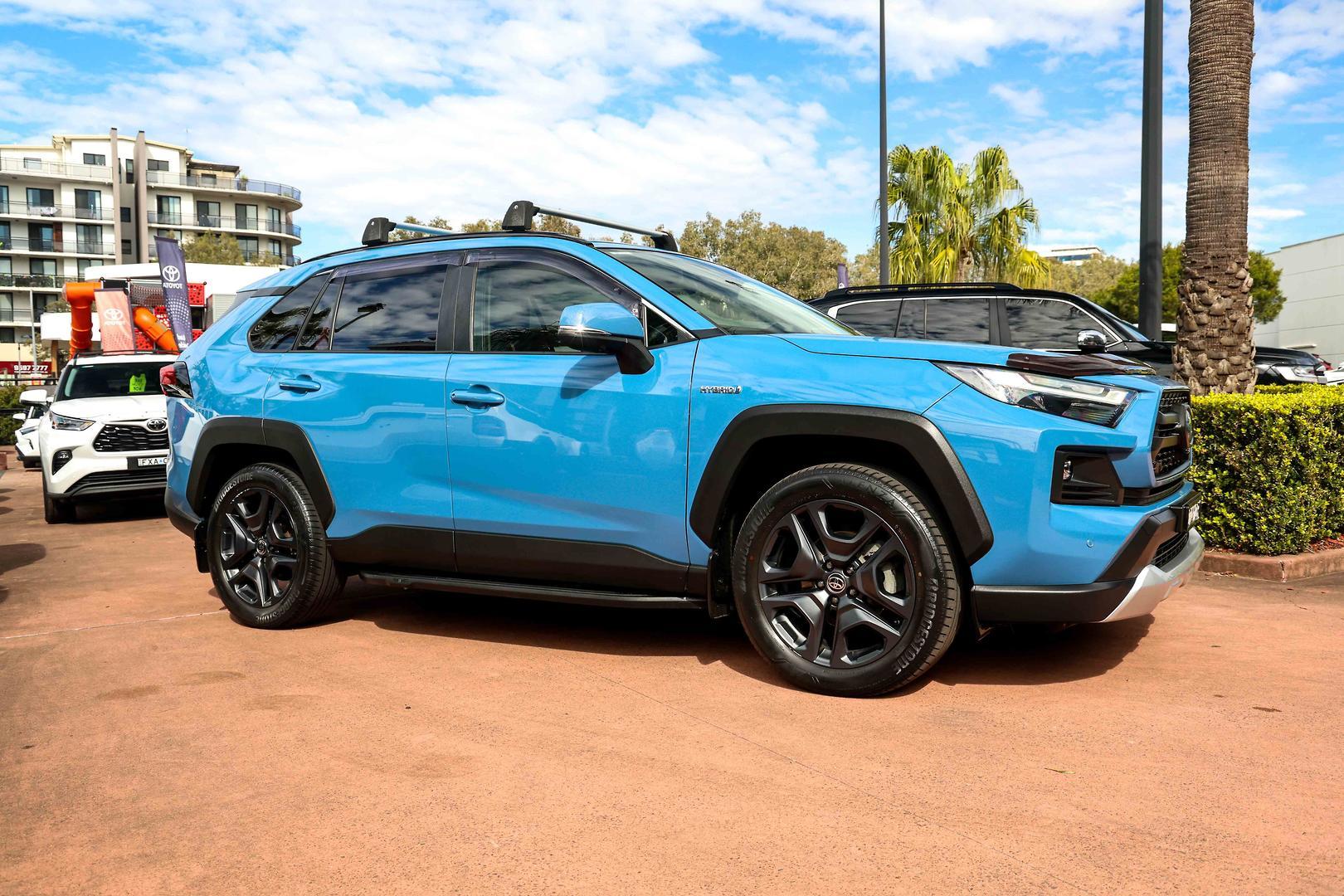 2022 Toyota RAV4 Edge AWD in Blue