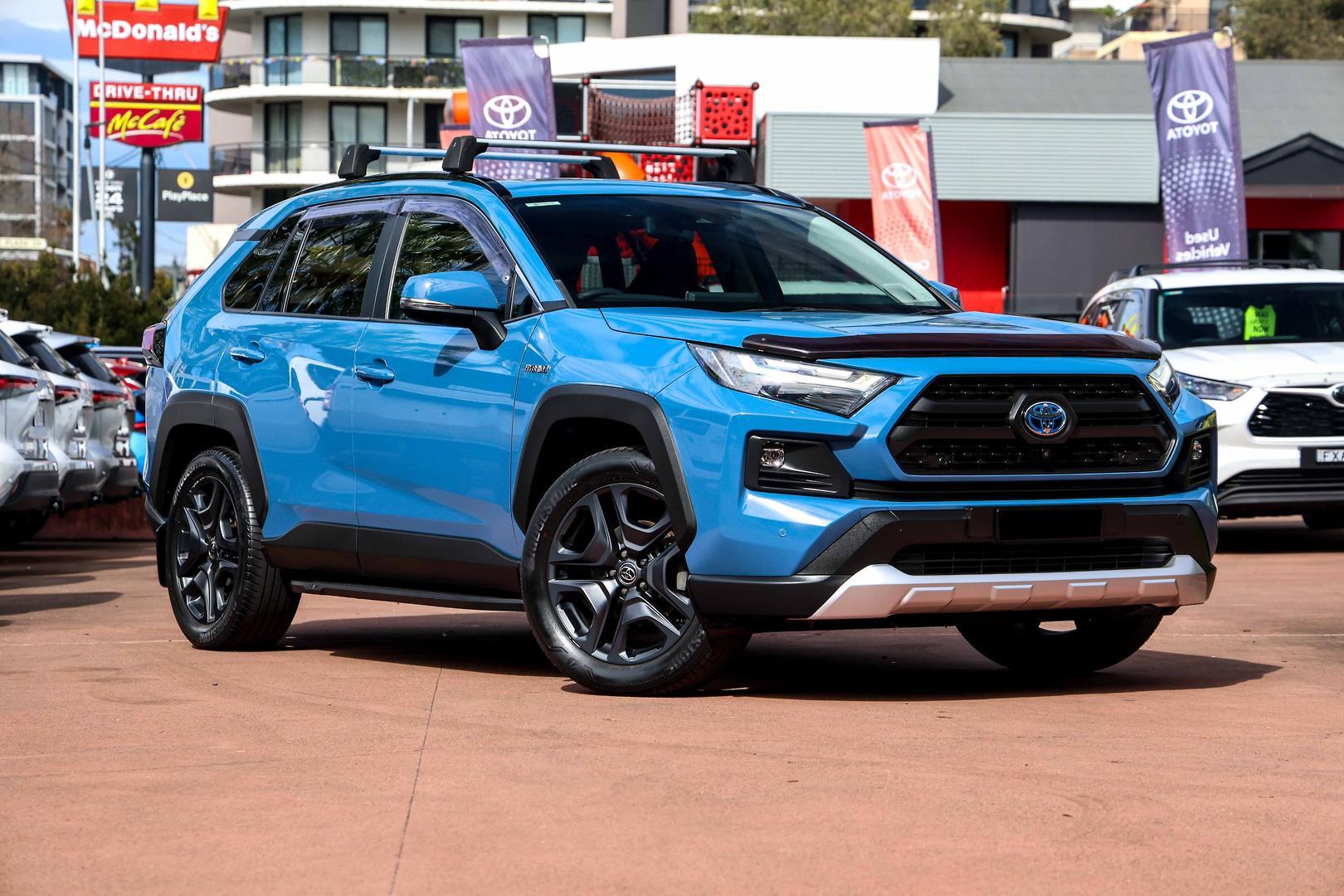 2022 Toyota RAV4 Edge AWD in Blue