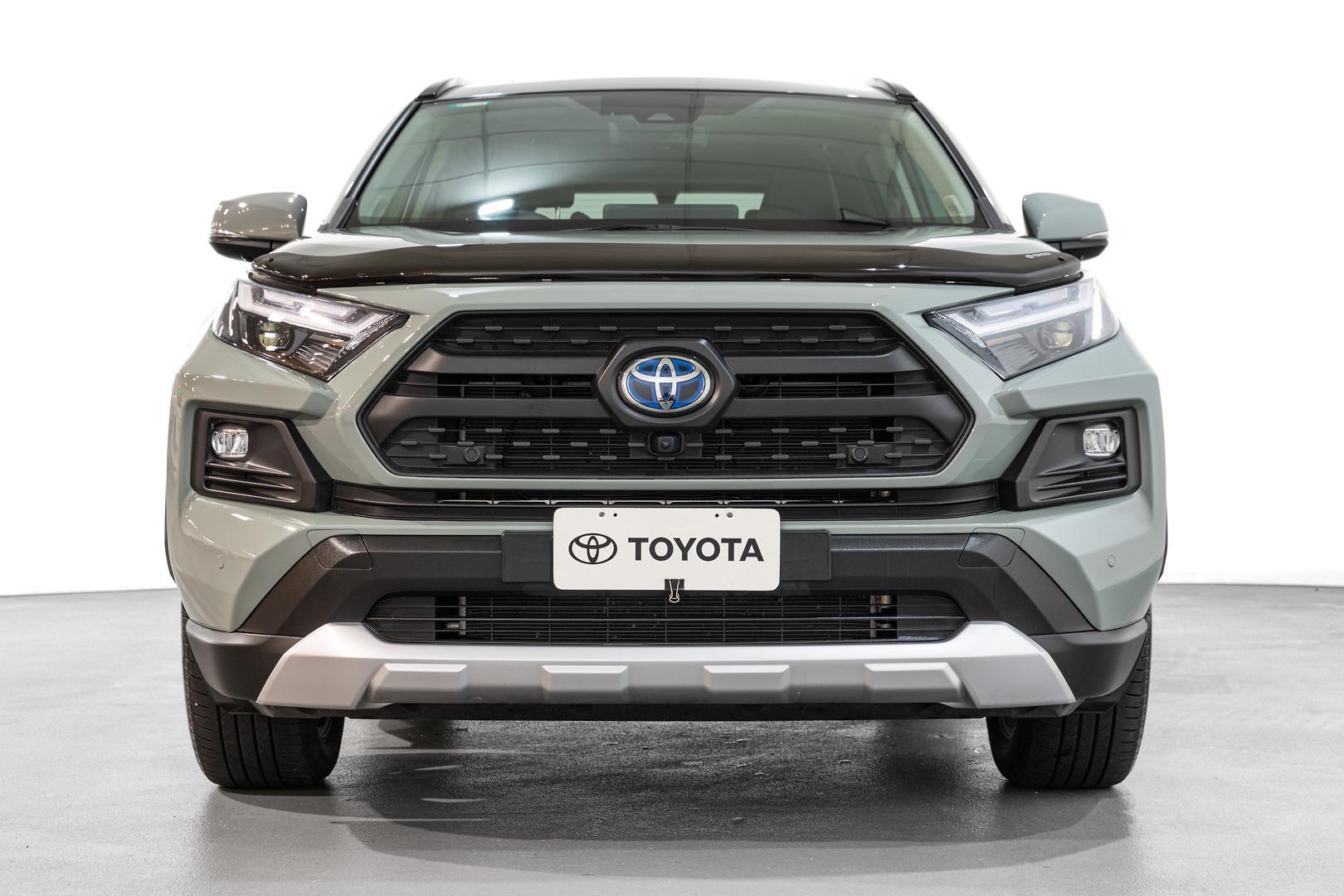 2024 Toyota RAV4 Edge AWD in Green
